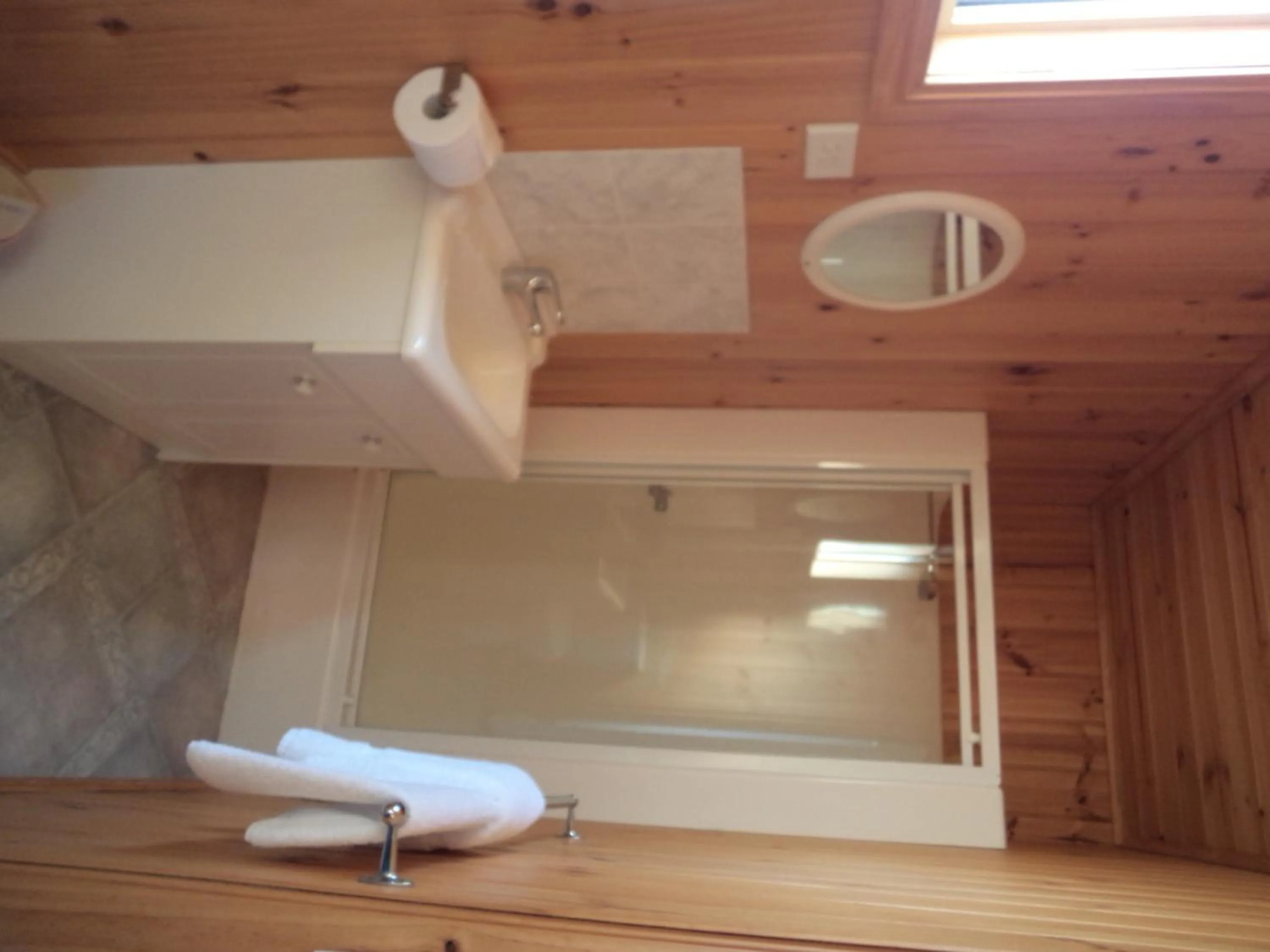 Bathroom in Bicheno East Coast Holiday Park