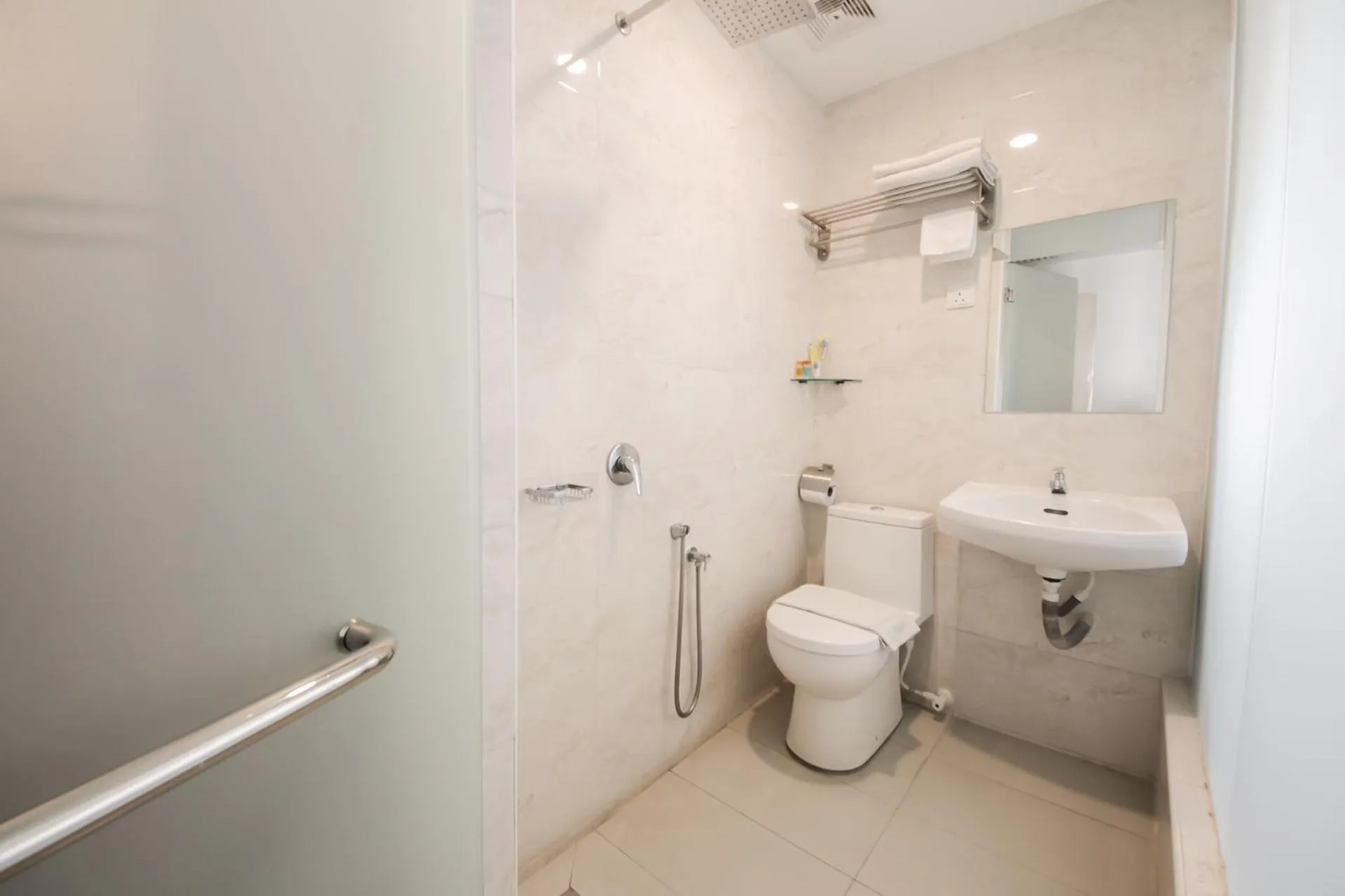 Bathroom in Hotel CIQ @ Wong Ah Fook