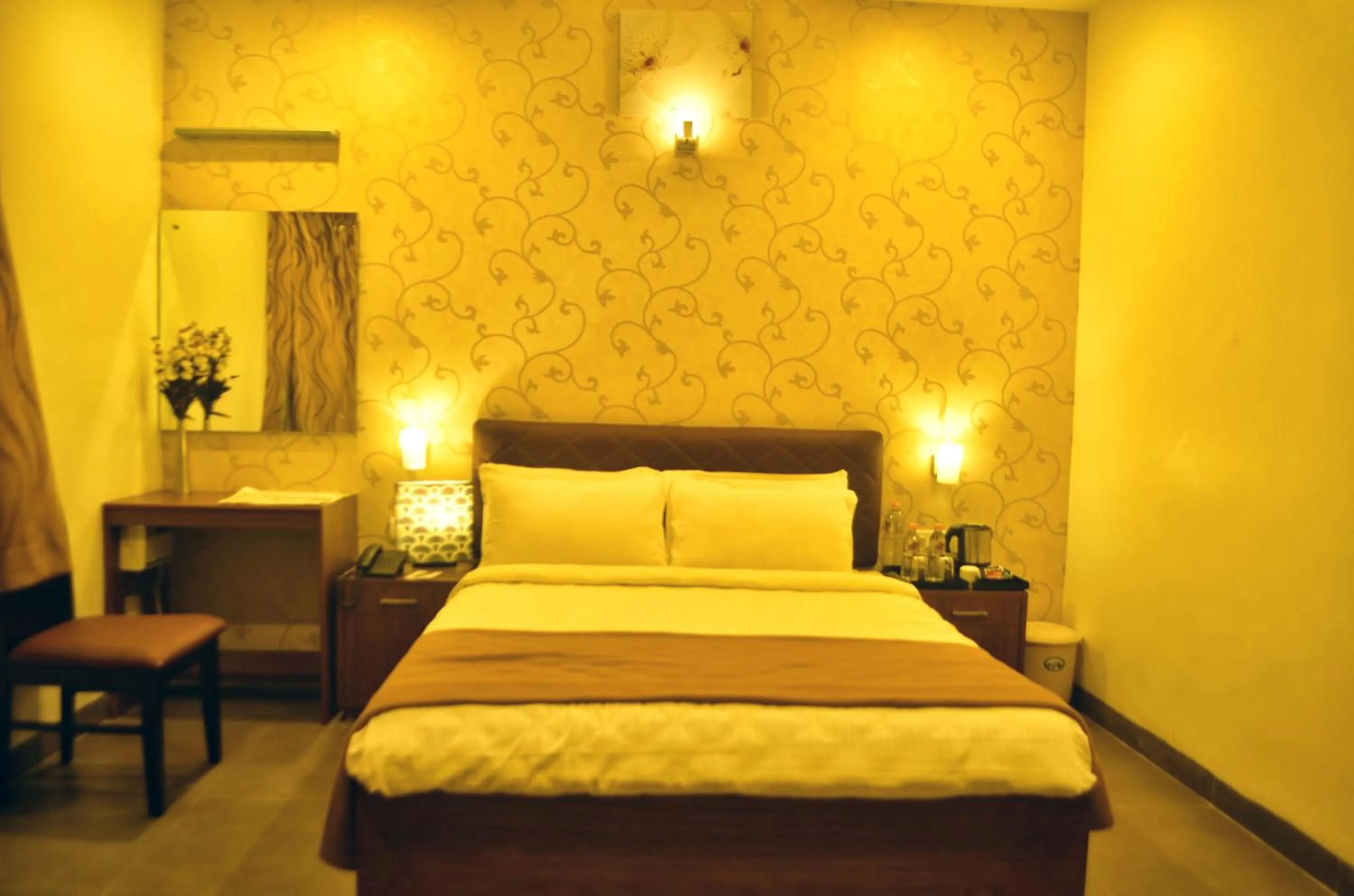 Photo of the whole room in Hotel Arunachala