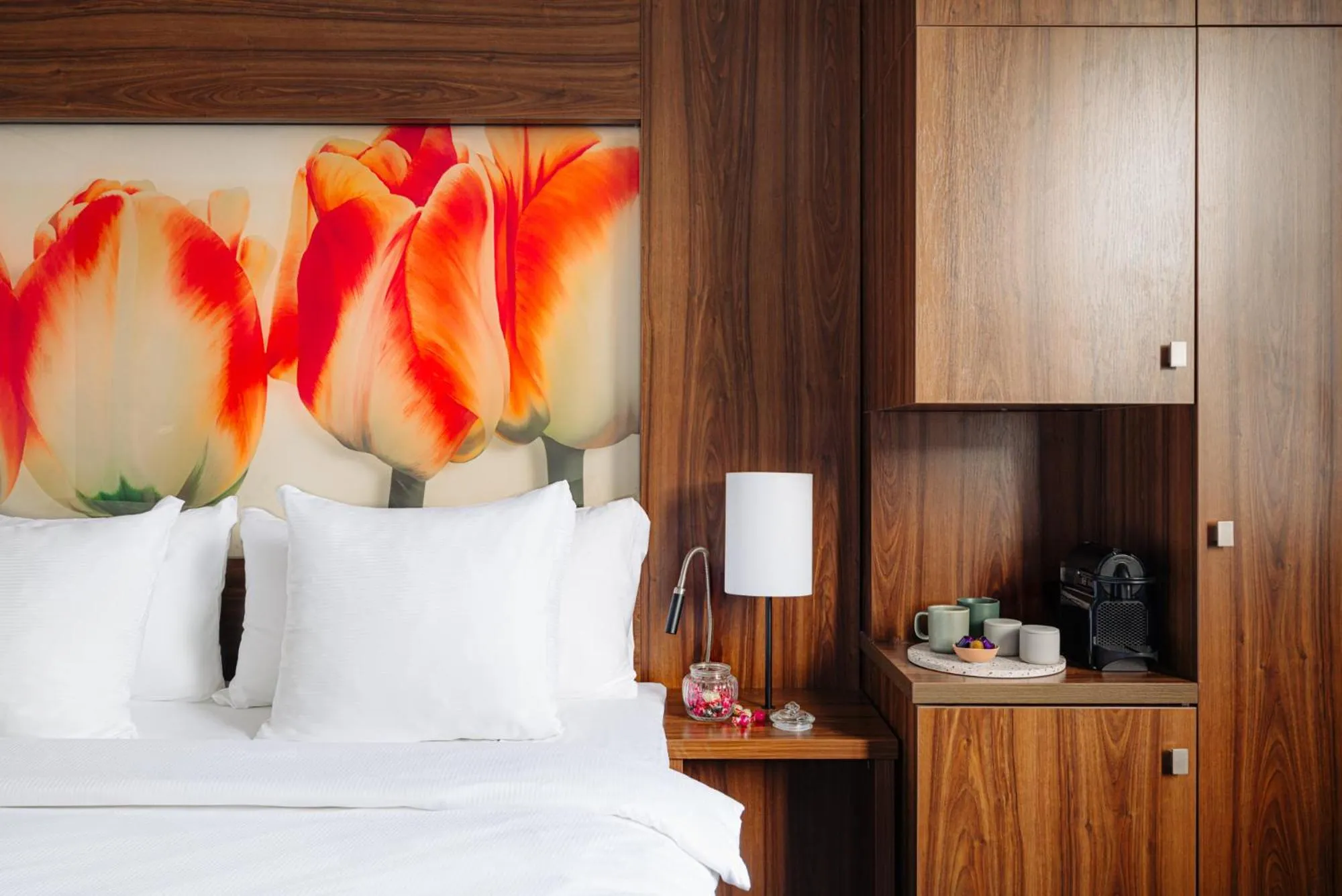 Bedroom, Bed in Eden Hotel Amsterdam