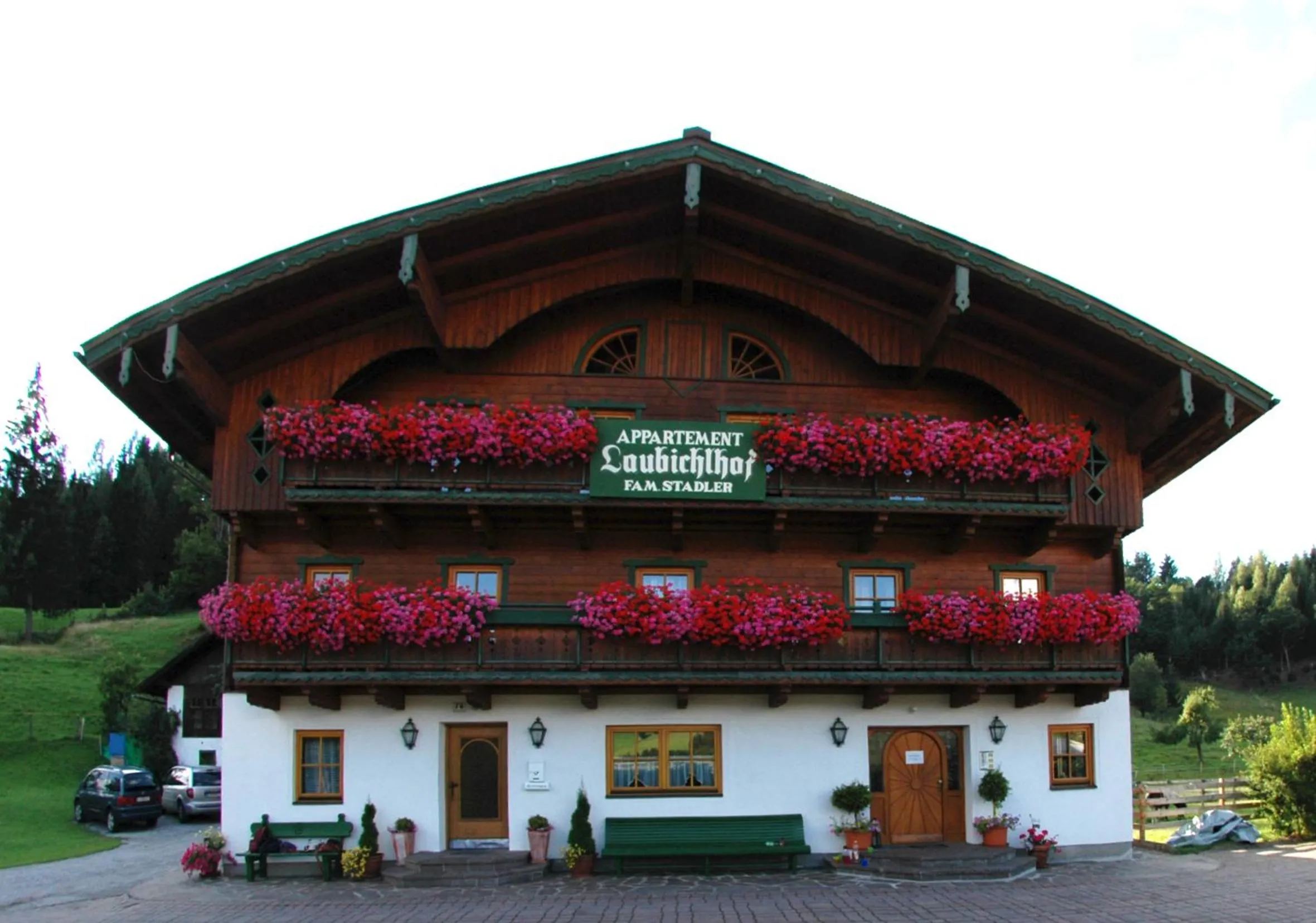 Facade/entrance in Laubichlhof