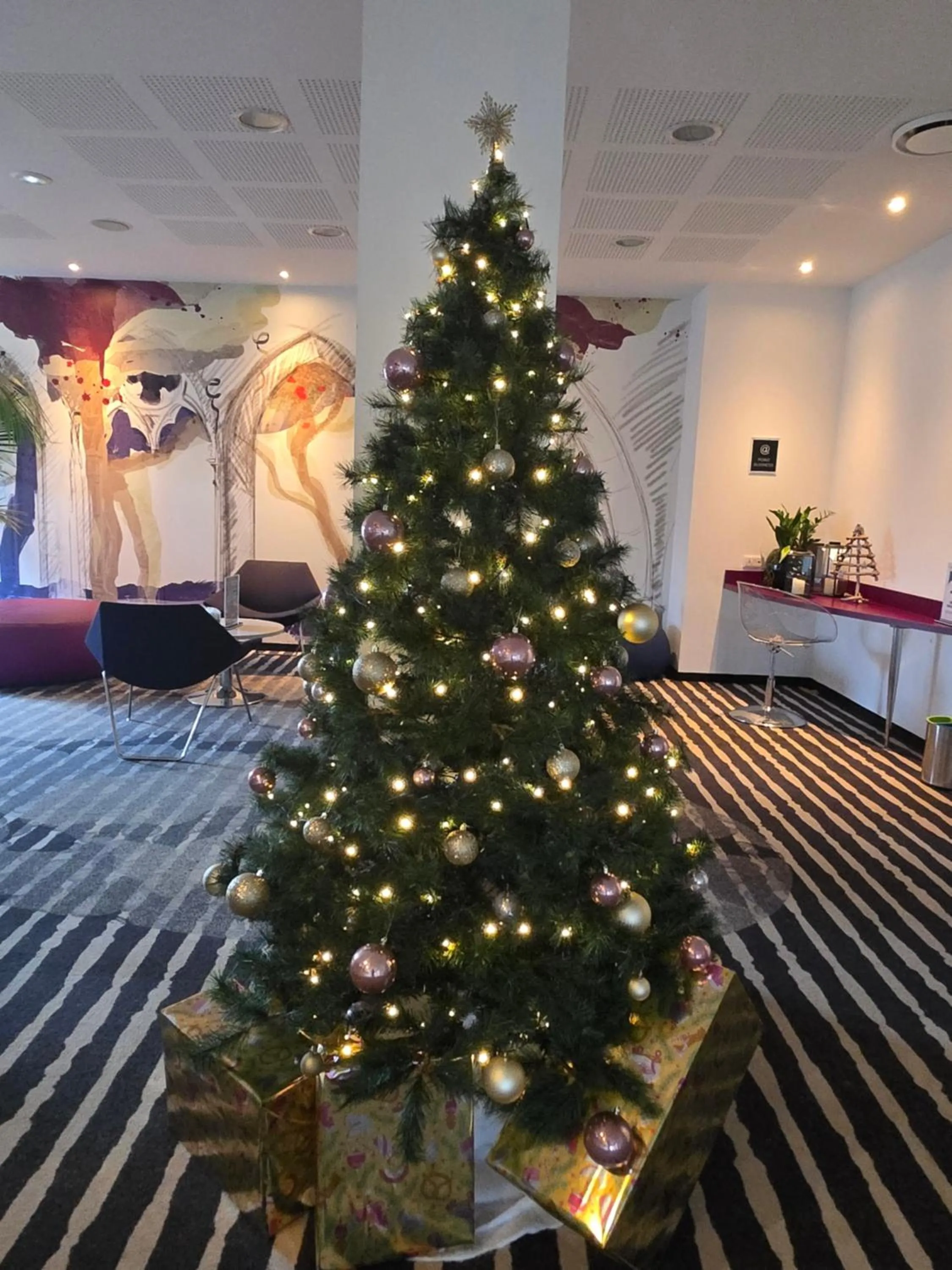 Decorative detail in Best Western Colmar Expo