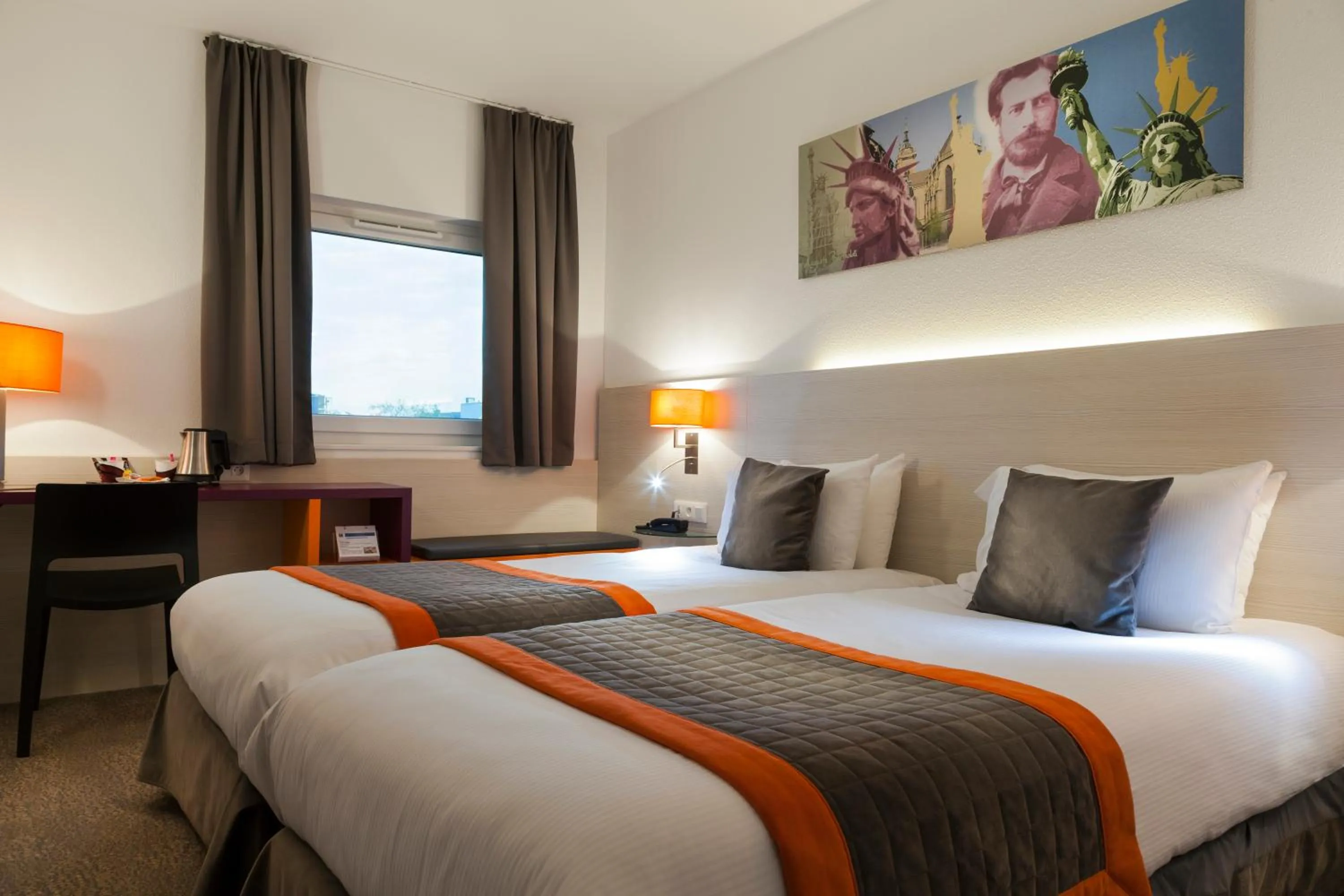 Photo of the whole room, Bed in Best Western Colmar Expo