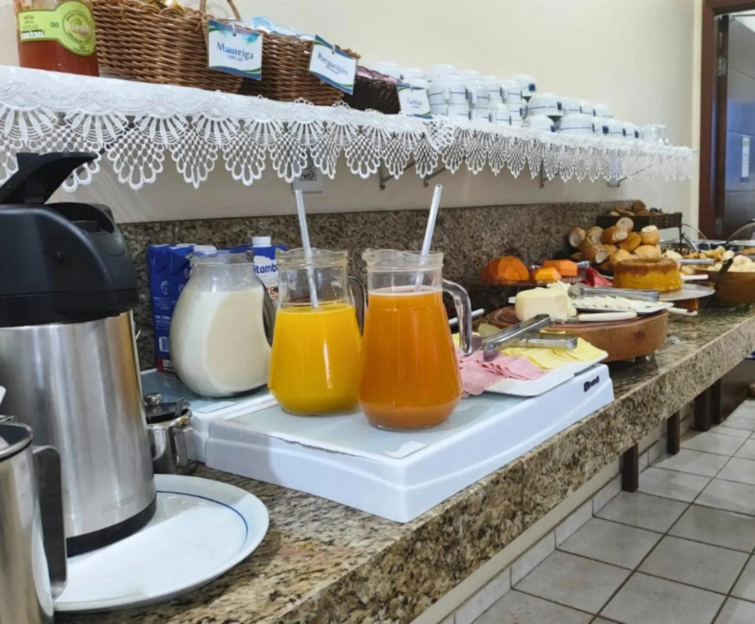 Food and drinks in Hotel Minastur