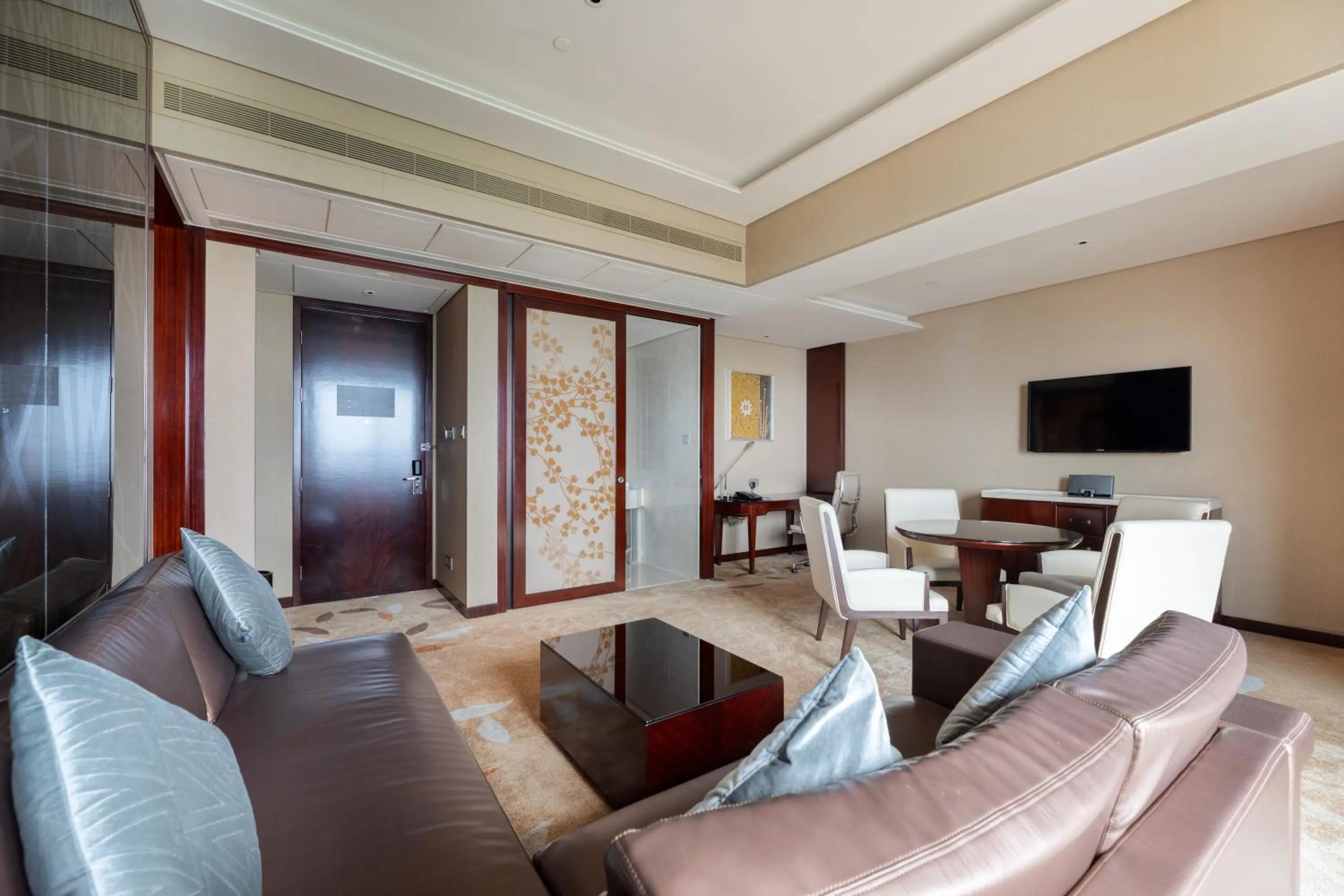 Living room in Sheraton Changde Wuling Hotel