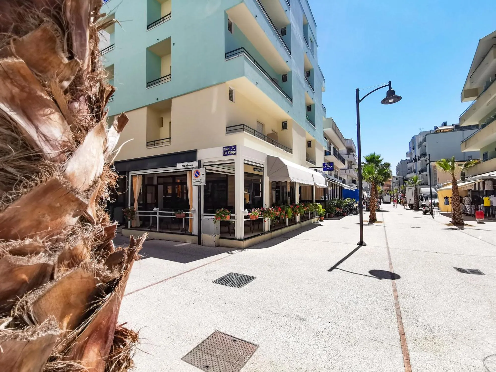 Property building in Hotel La Plage