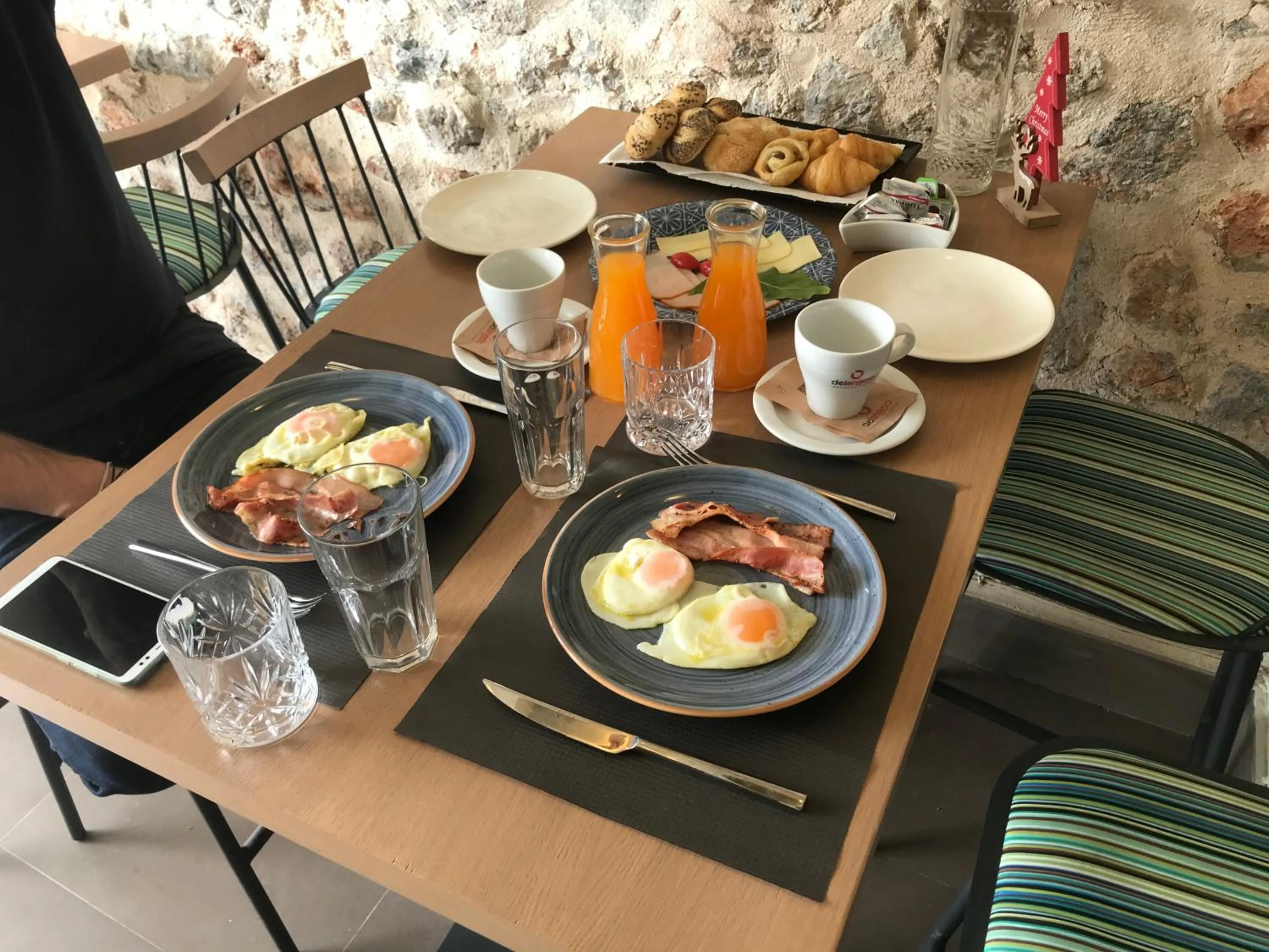 Restaurant/places to eat in Atlantis Hotel