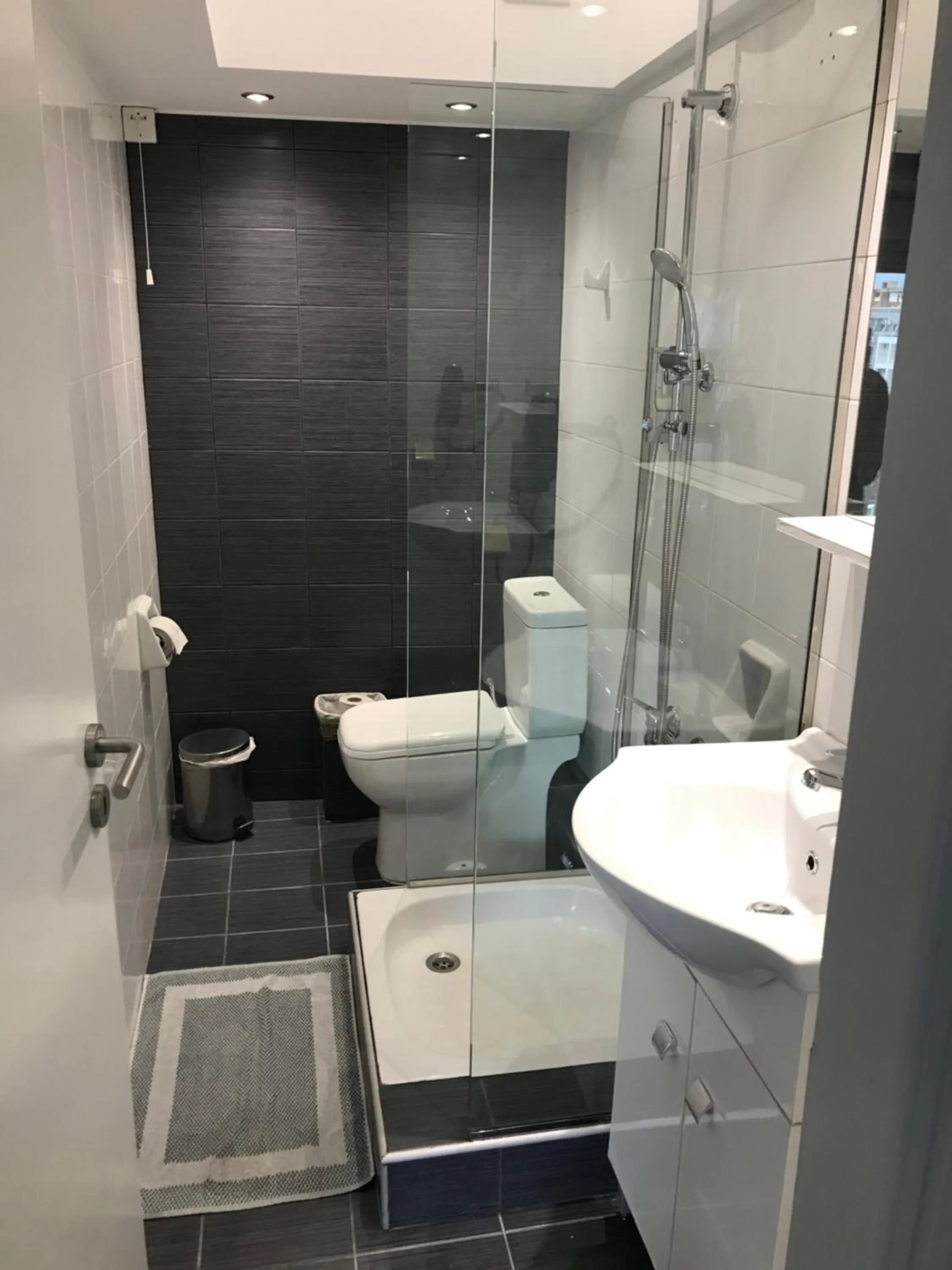 Shower in Atlantis Hotel