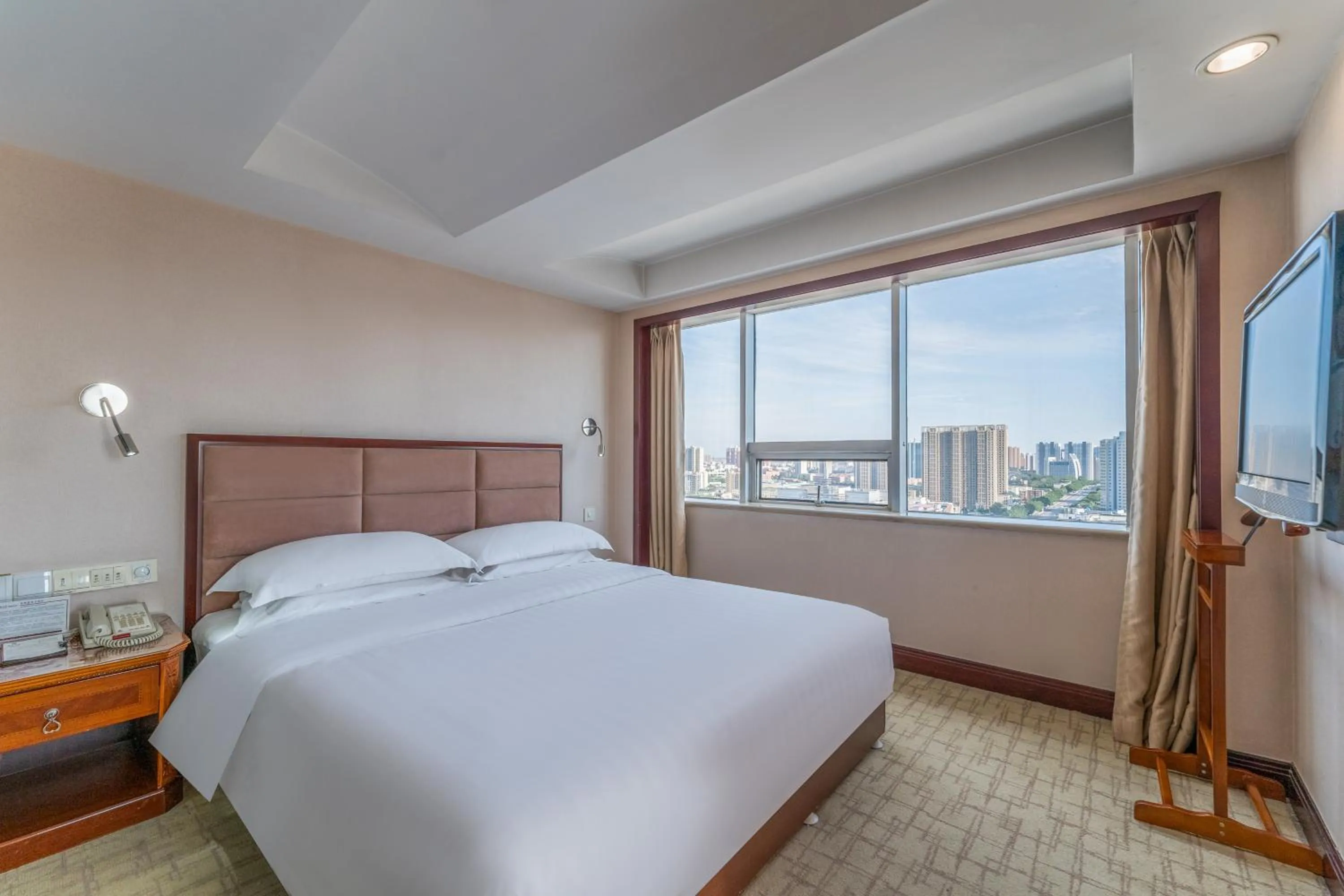 Bedroom, Bed in Baoding Zhong Yin Hotel