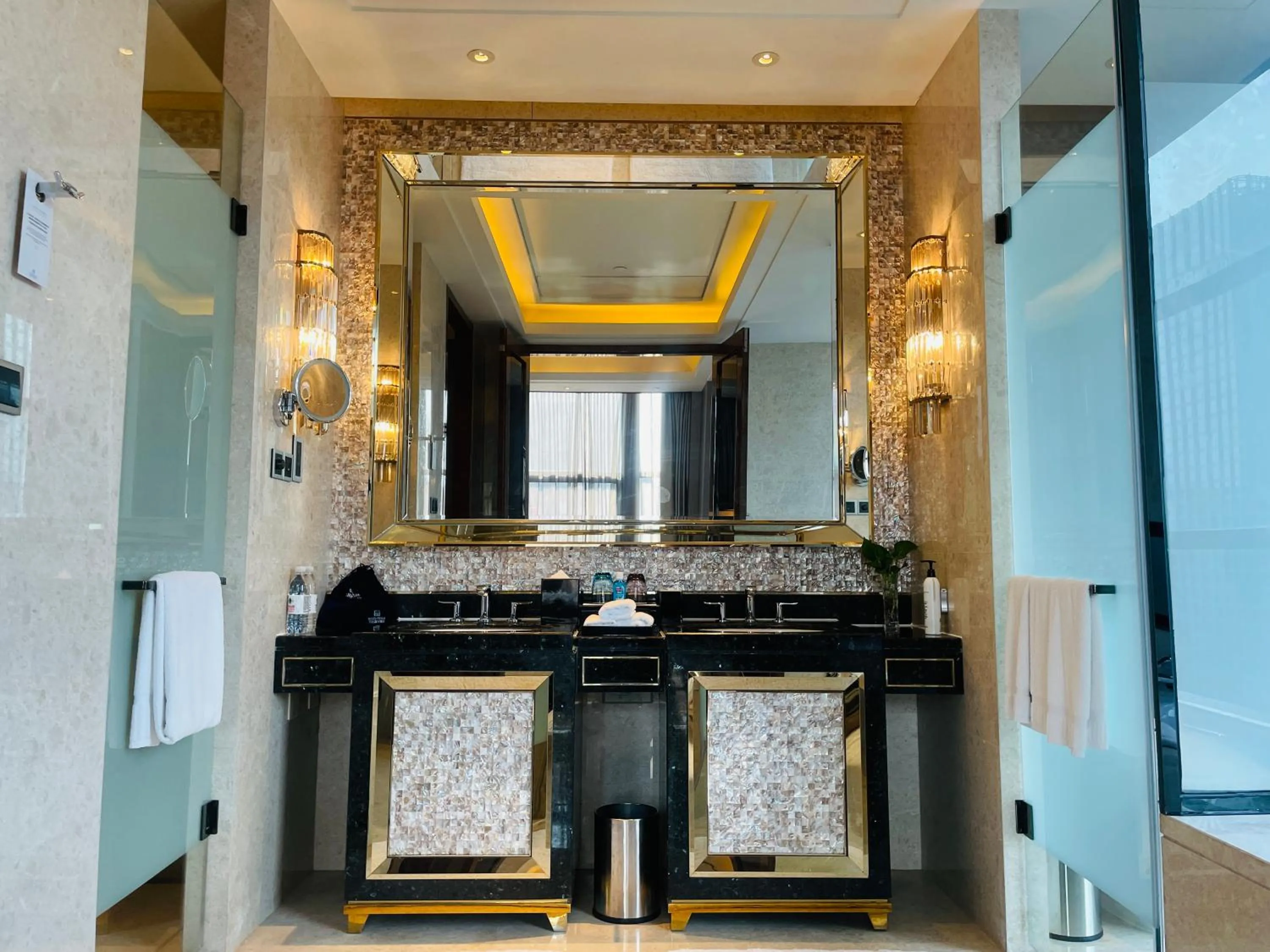 Toilet in Maanshan Wanda Realm Hotel