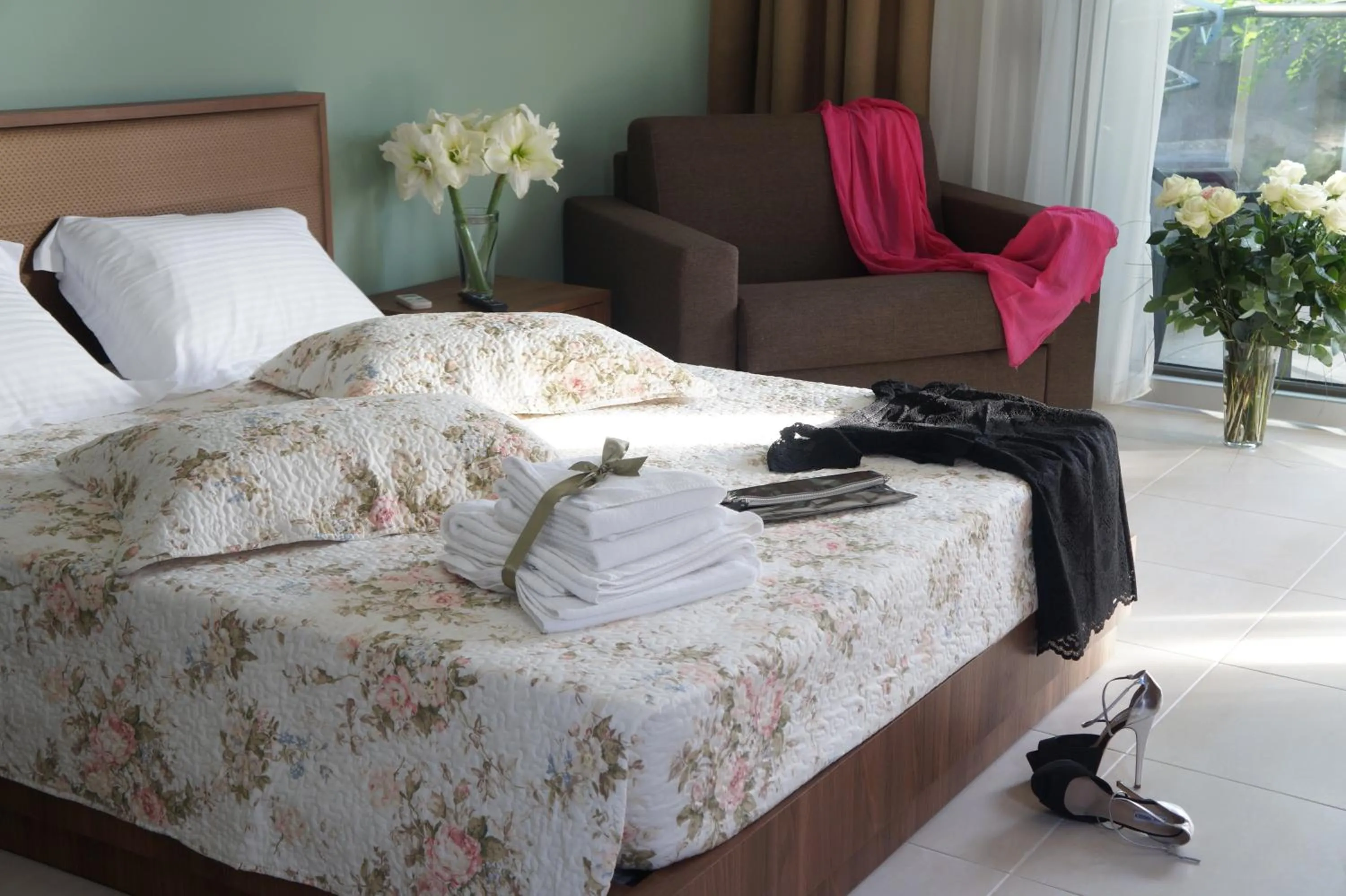 Photo of the whole room, Bed in Vellum Luxury Living