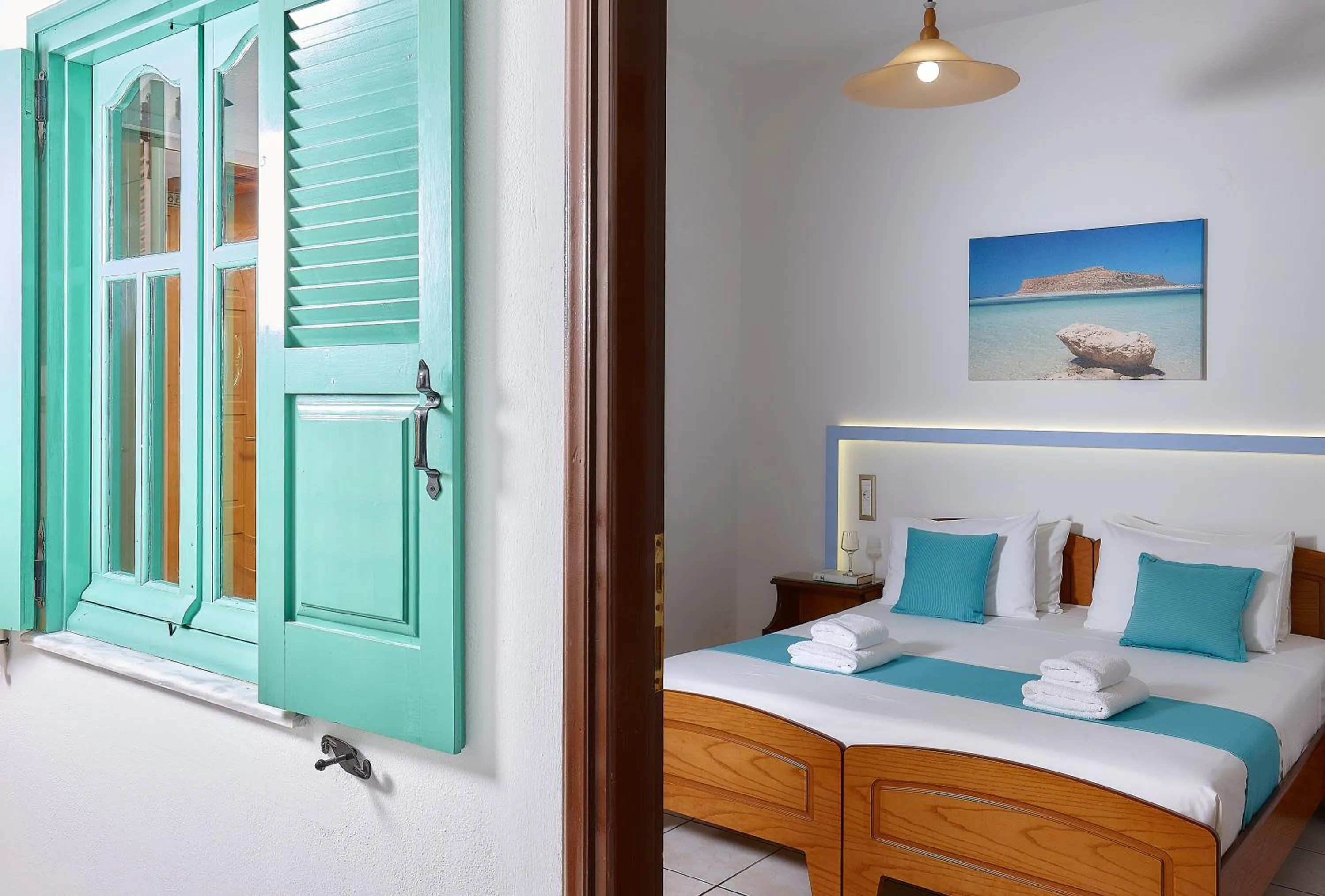 Bedroom, Bed in Paul Marie