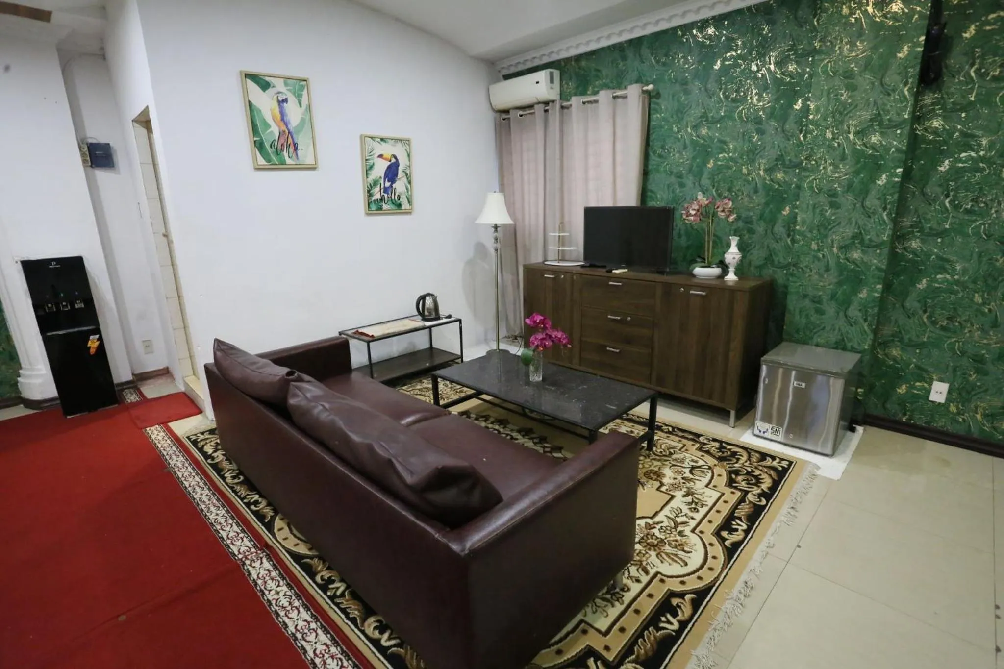 Living room in New Z Suites