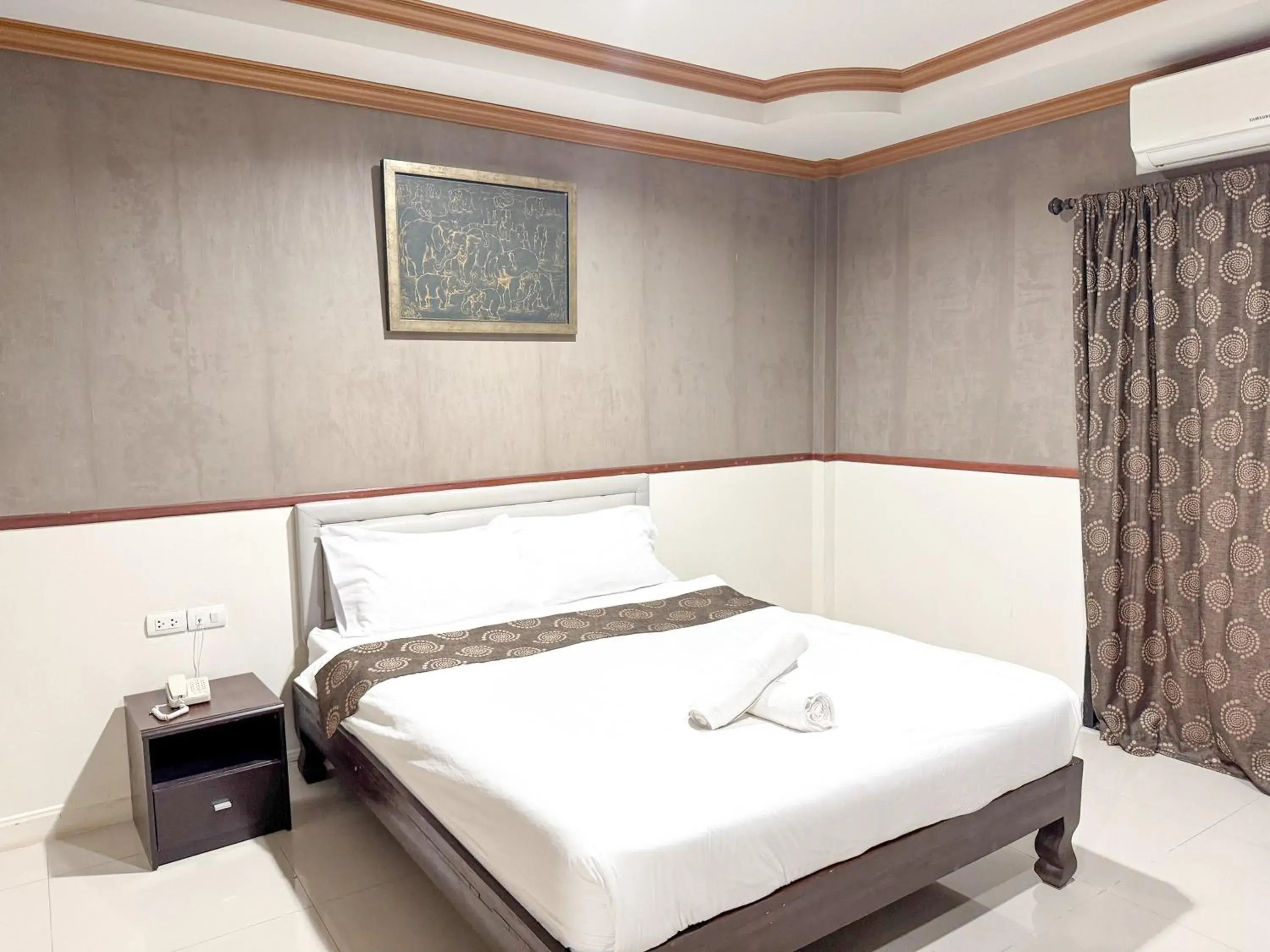 Standard Double Room in Grand Amazon Hotel Standard Double Room in Grand Amazon Hotel