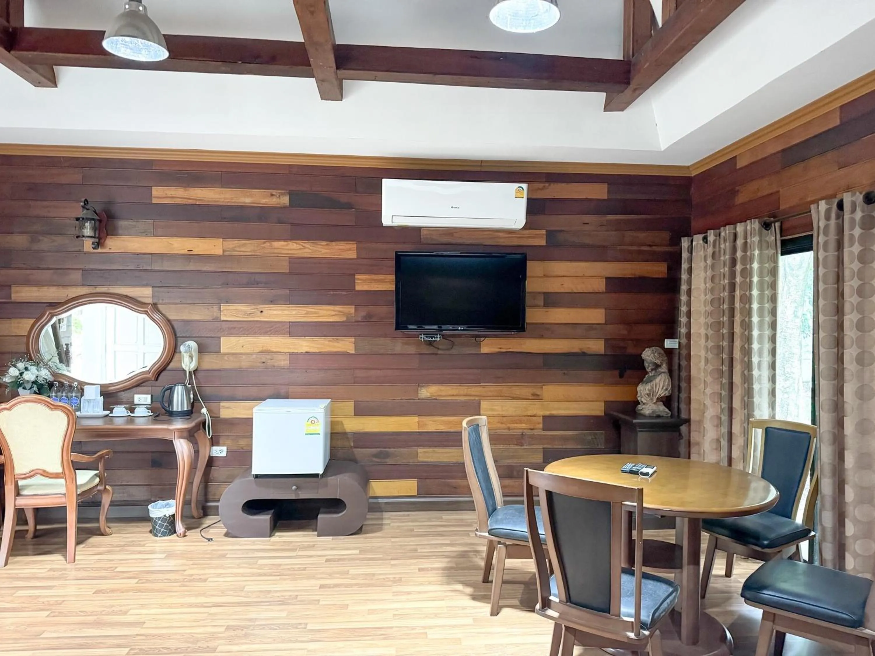 TV and multimedia in Grand Amazon Hotel