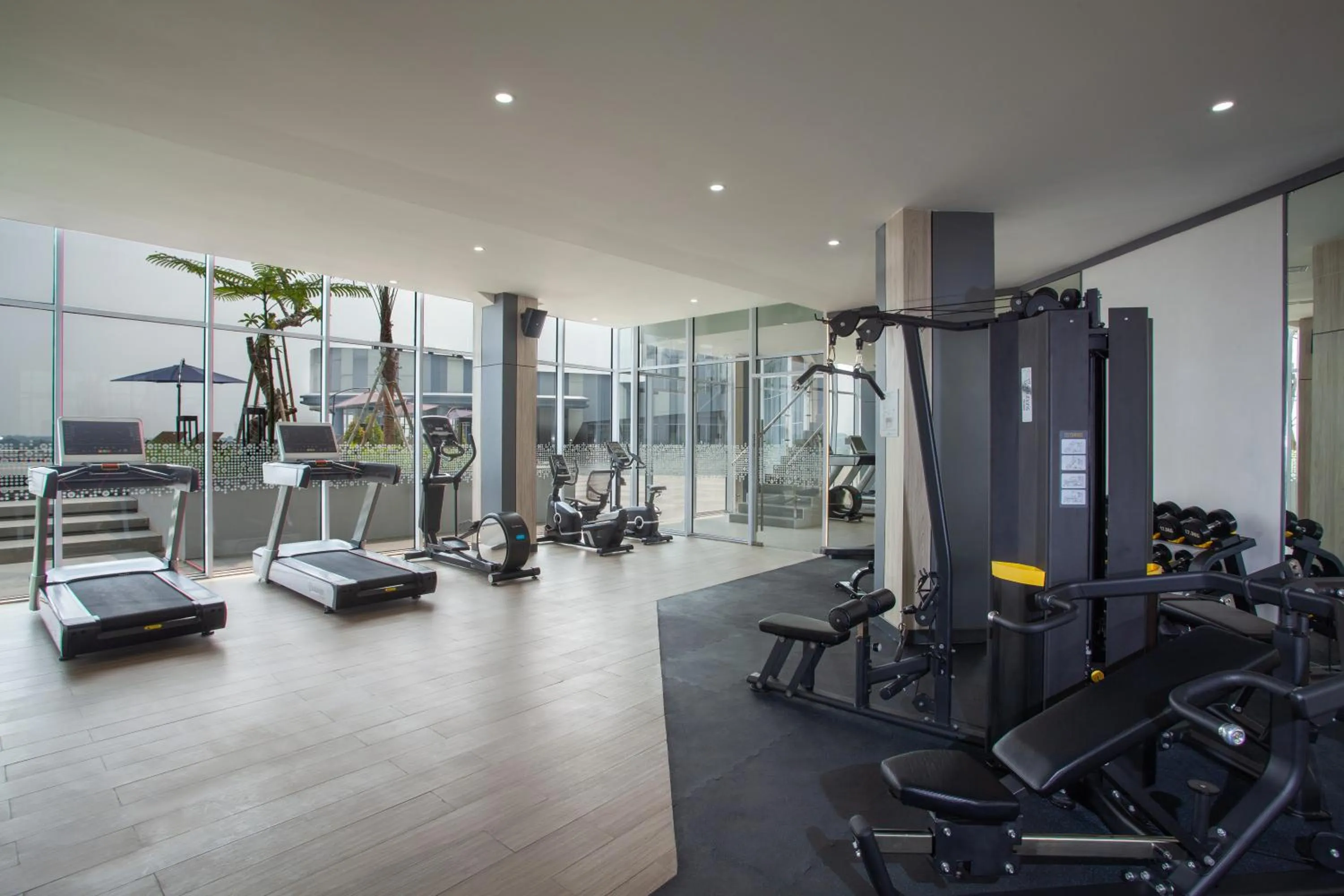 Fitness centre/facilities in HARRIS Hotel & Convention Cibinong City Mall Bogor