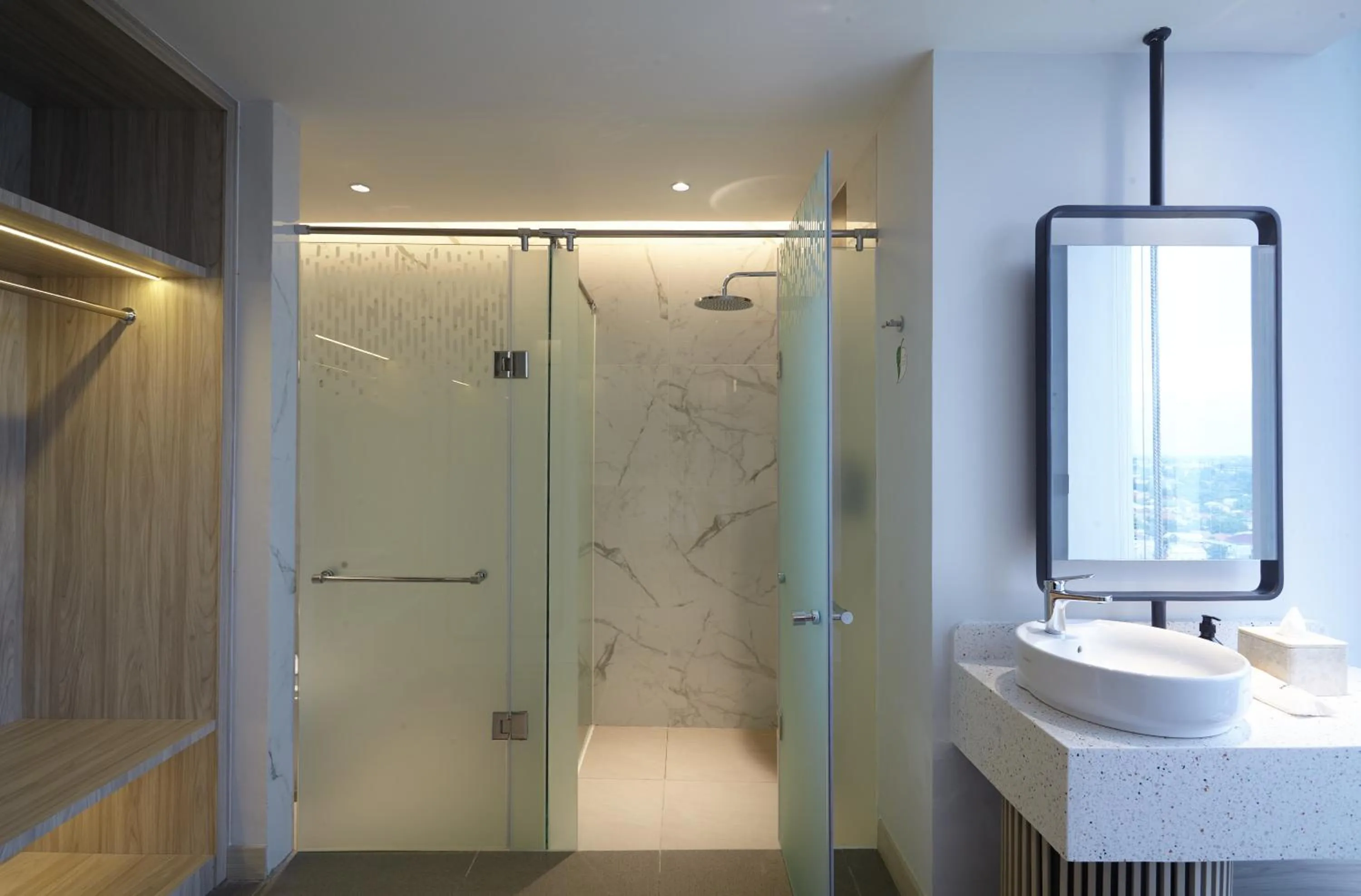 Bathroom in HARRIS Hotel & Convention Cibinong City Mall Bogor