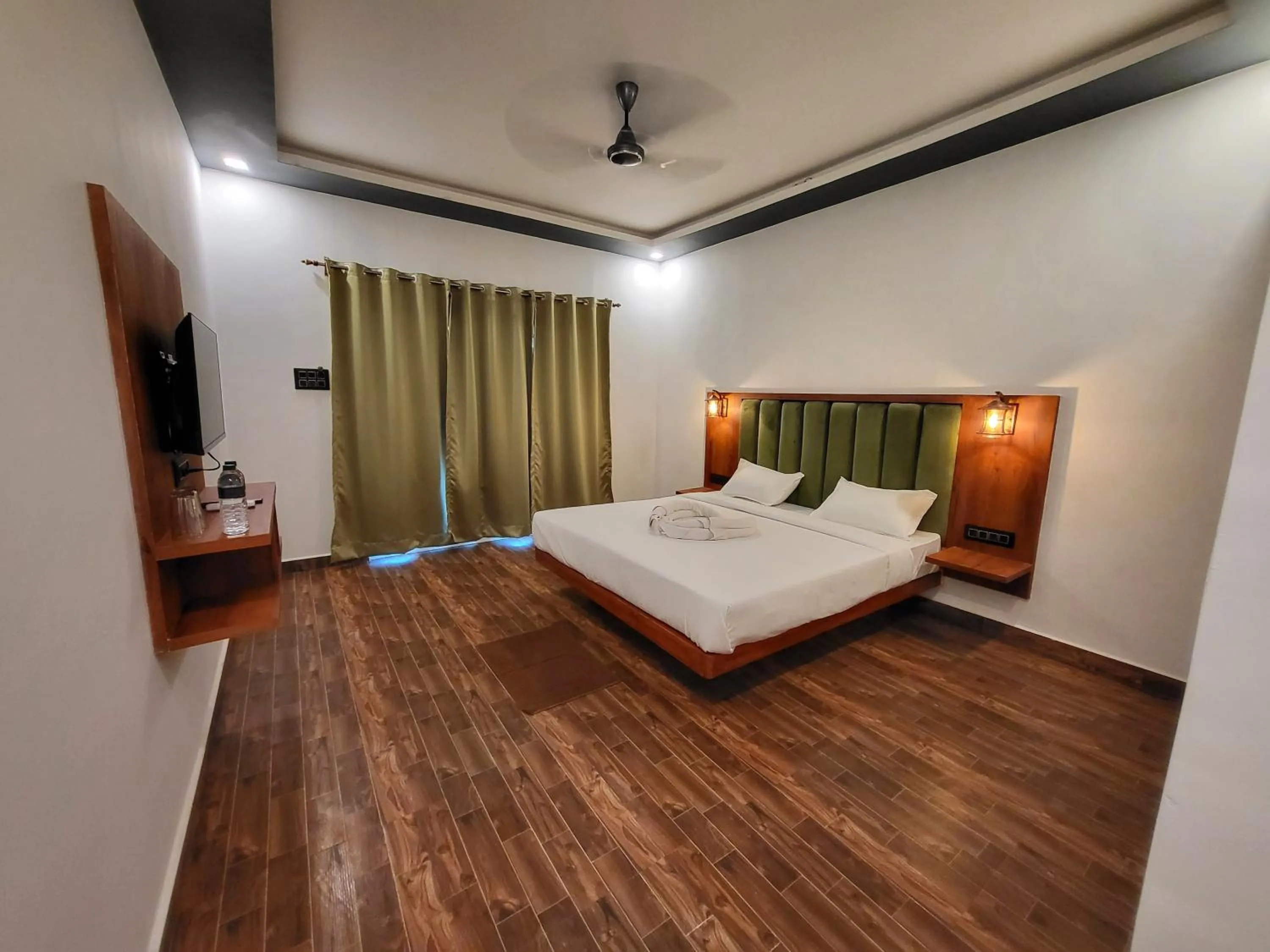 Bed in Rashiva Resort