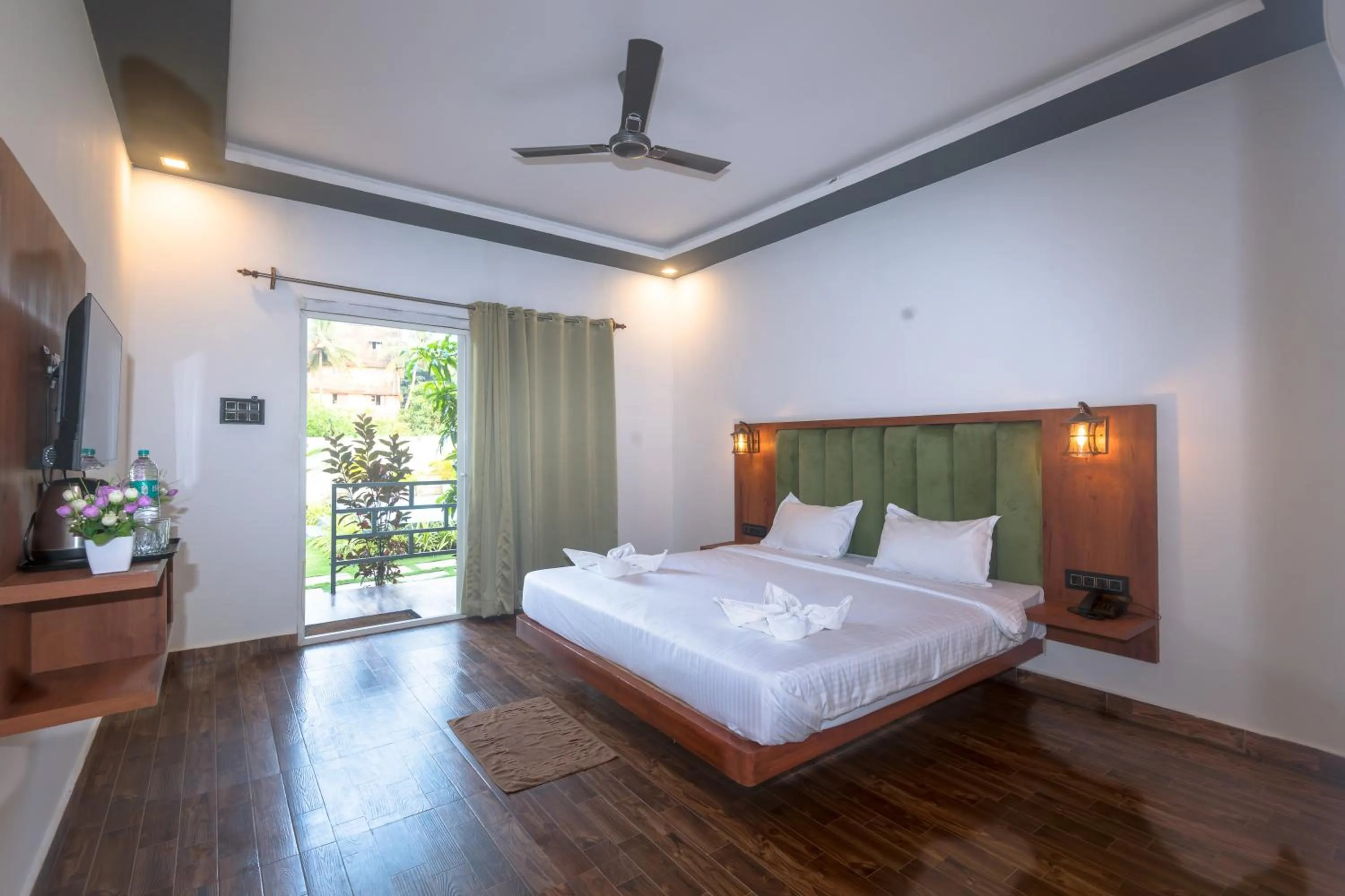 Photo of the whole room, Bed in Rashiva Resort