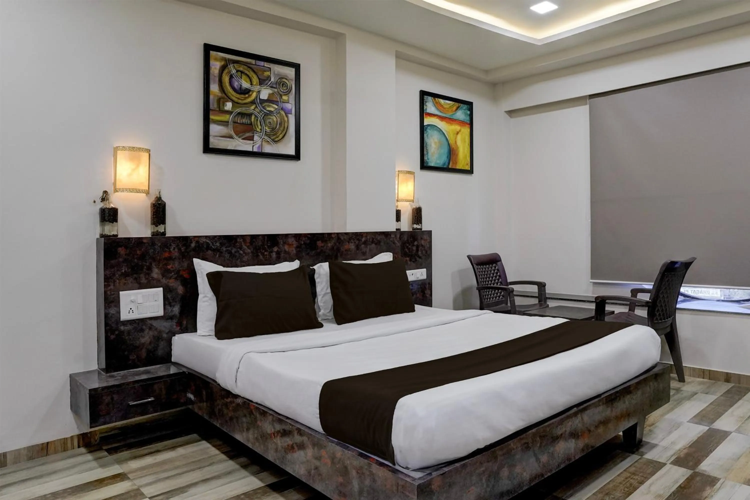 Bedroom, Bed in Super Hotel O DH