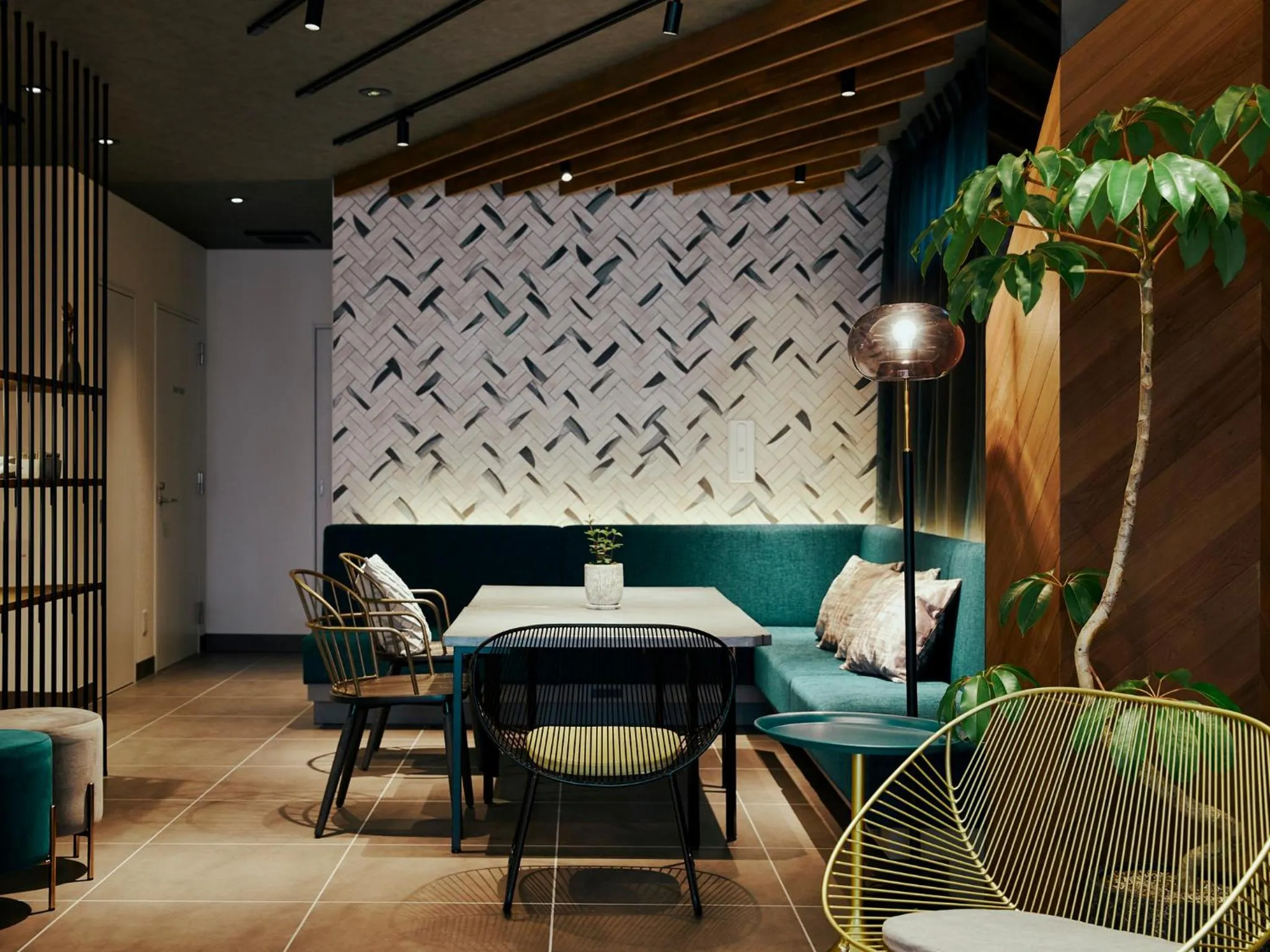 Communal lounge/ TV room in R Hotel Kansai Airport