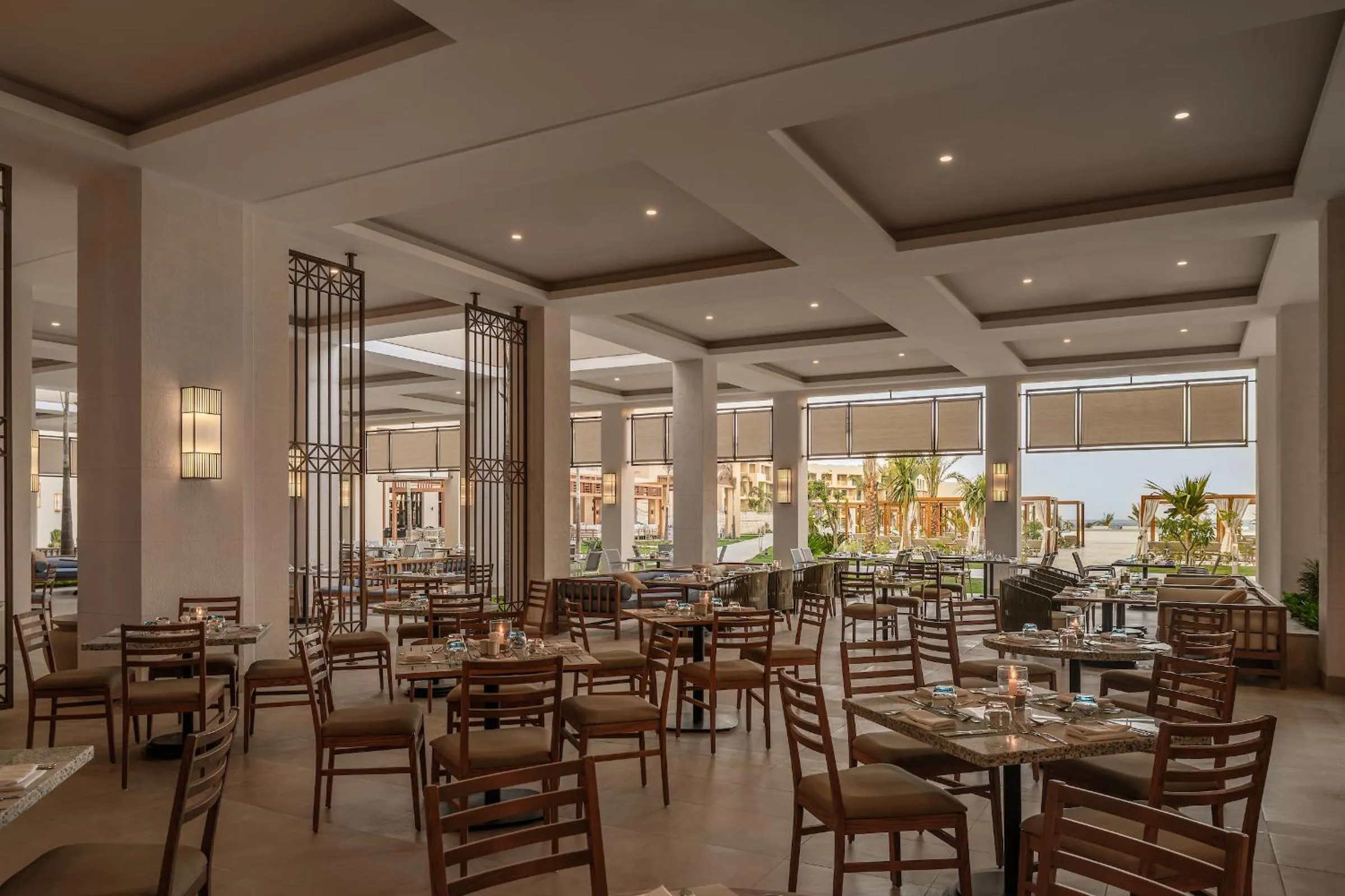 Restaurant/places to eat in JAZ Elite Asteria