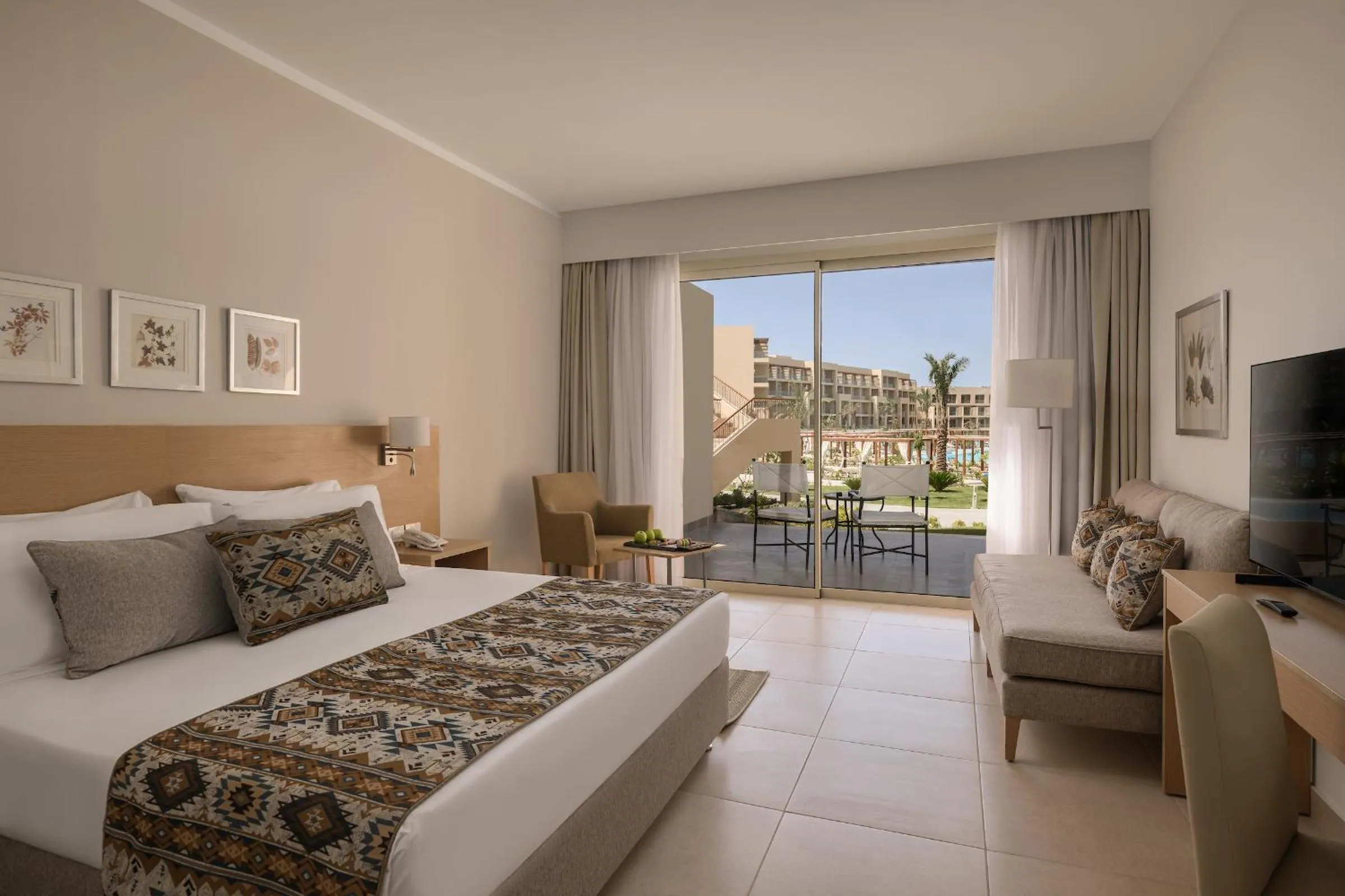 Bedroom, Bed in JAZ Elite Asteria