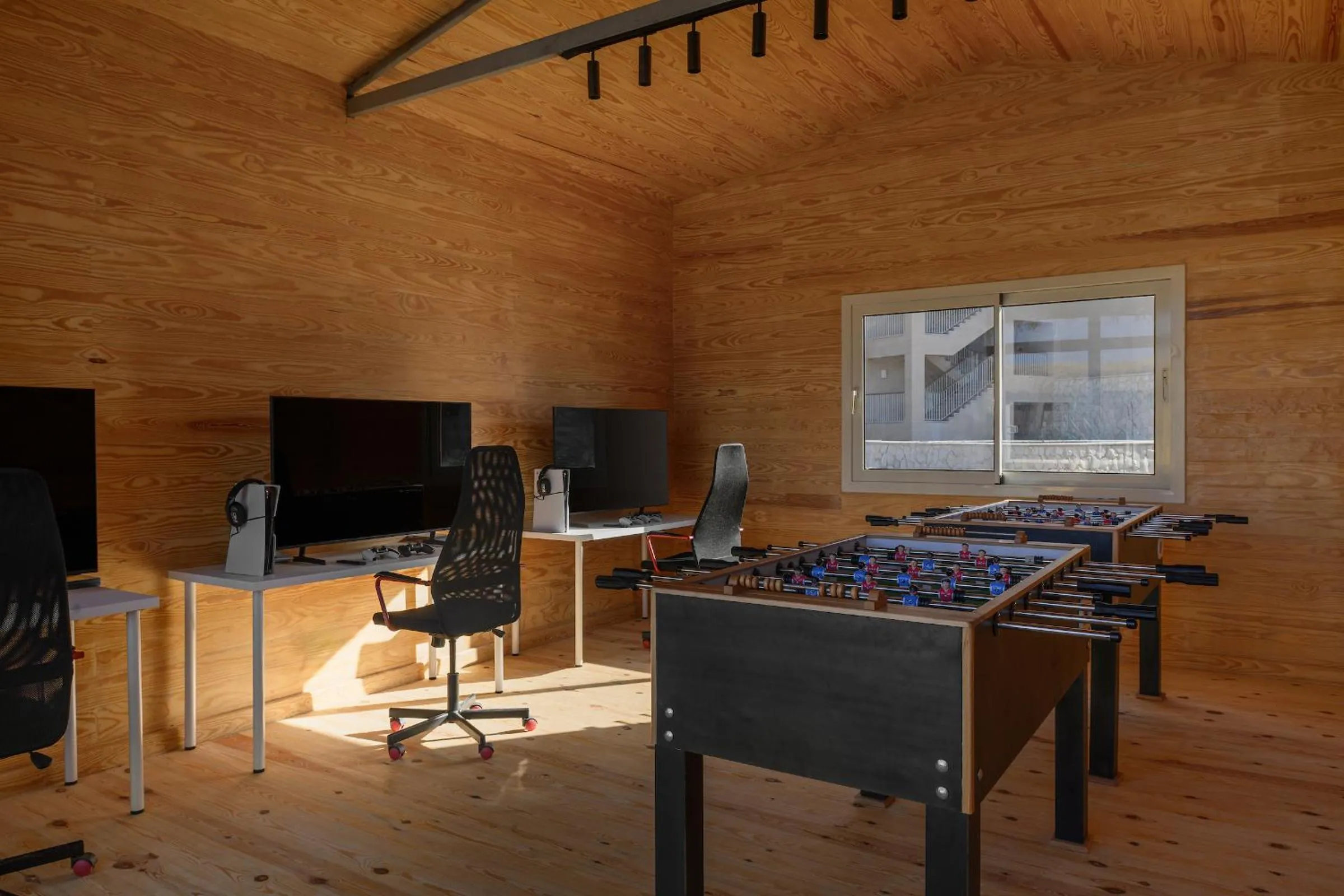 Game Room in JAZ Elite Asteria