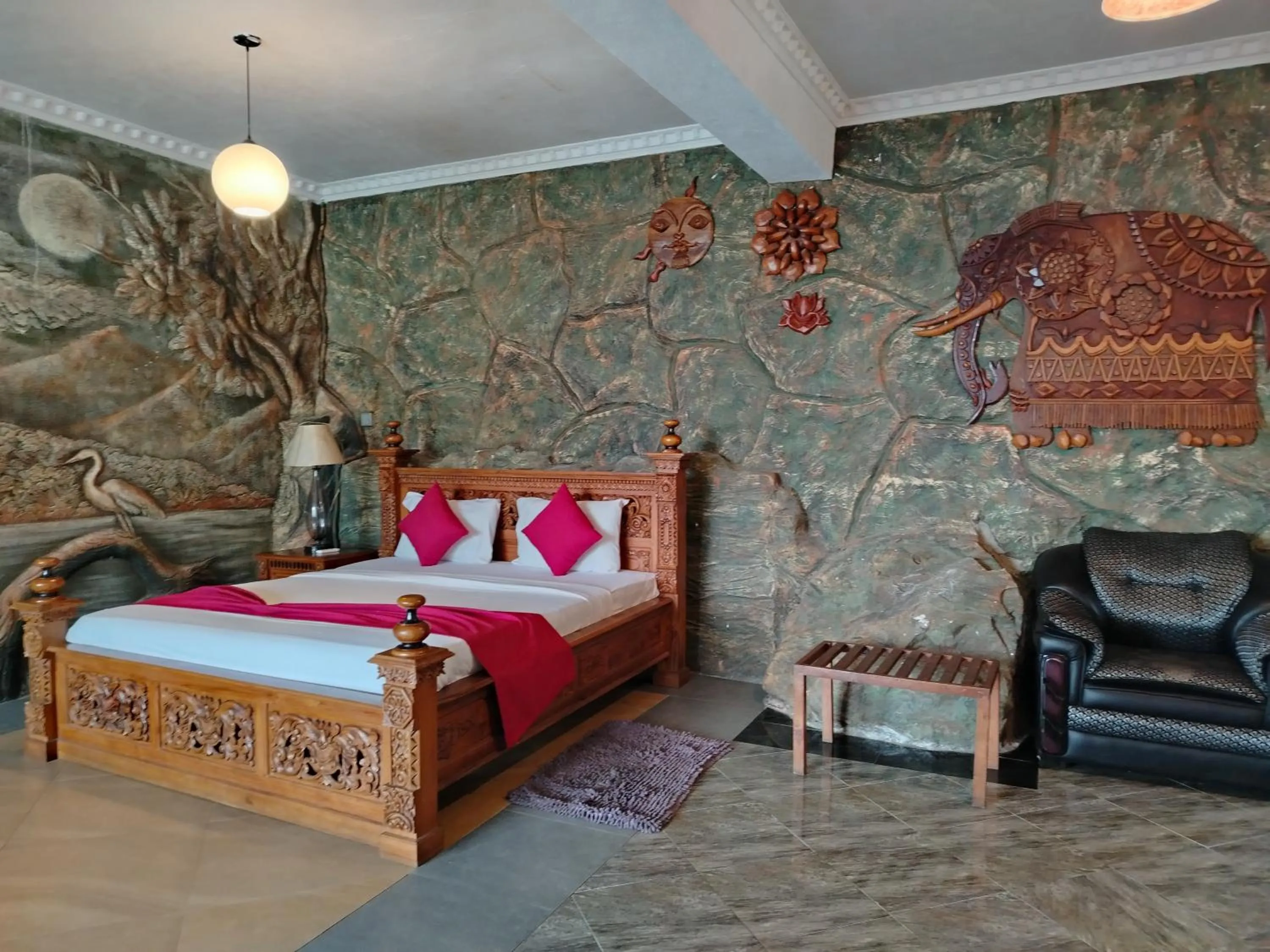 Bedroom, Bed in Ella Mount Heaven