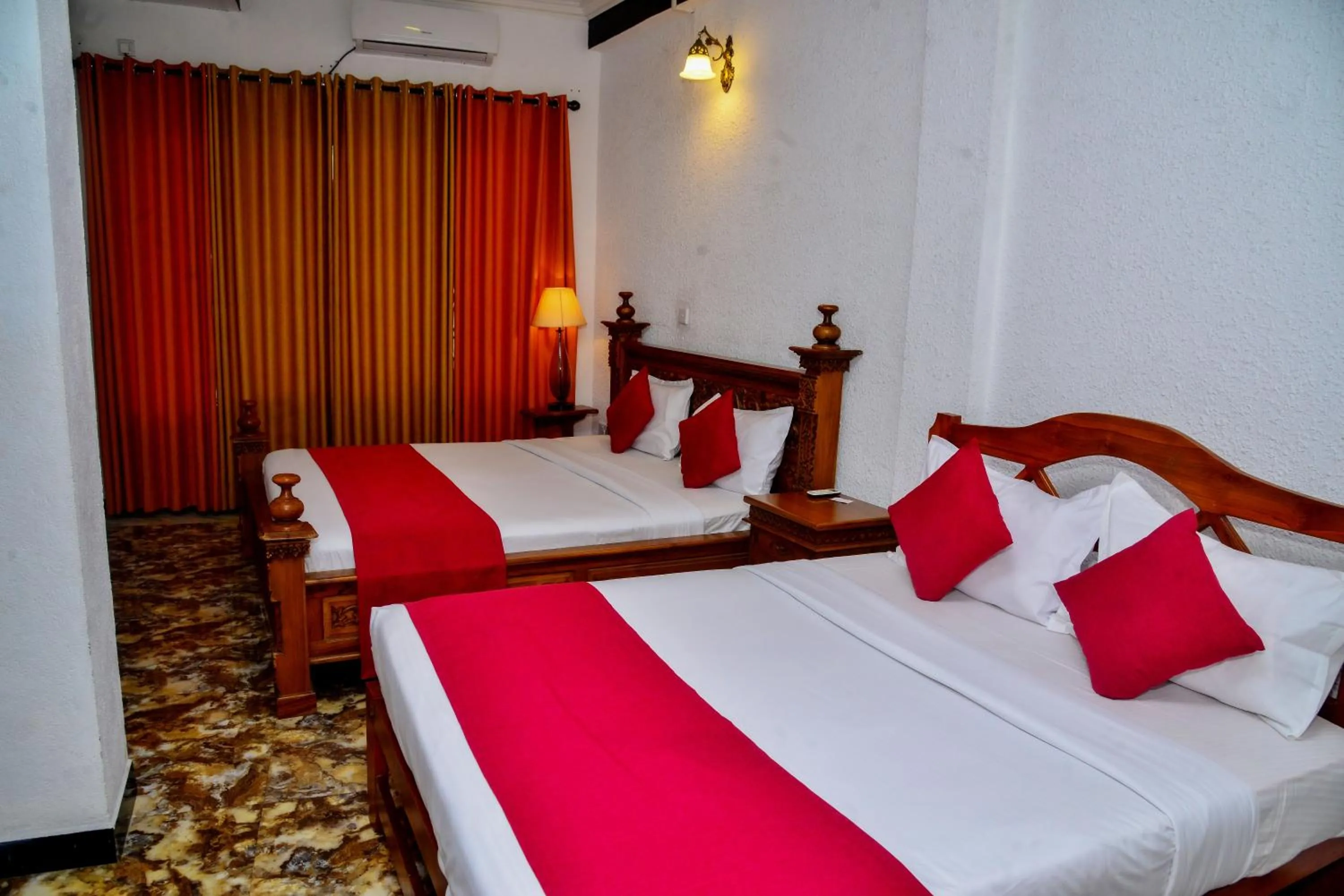 Bedroom, Bed in Ella Mount Heaven