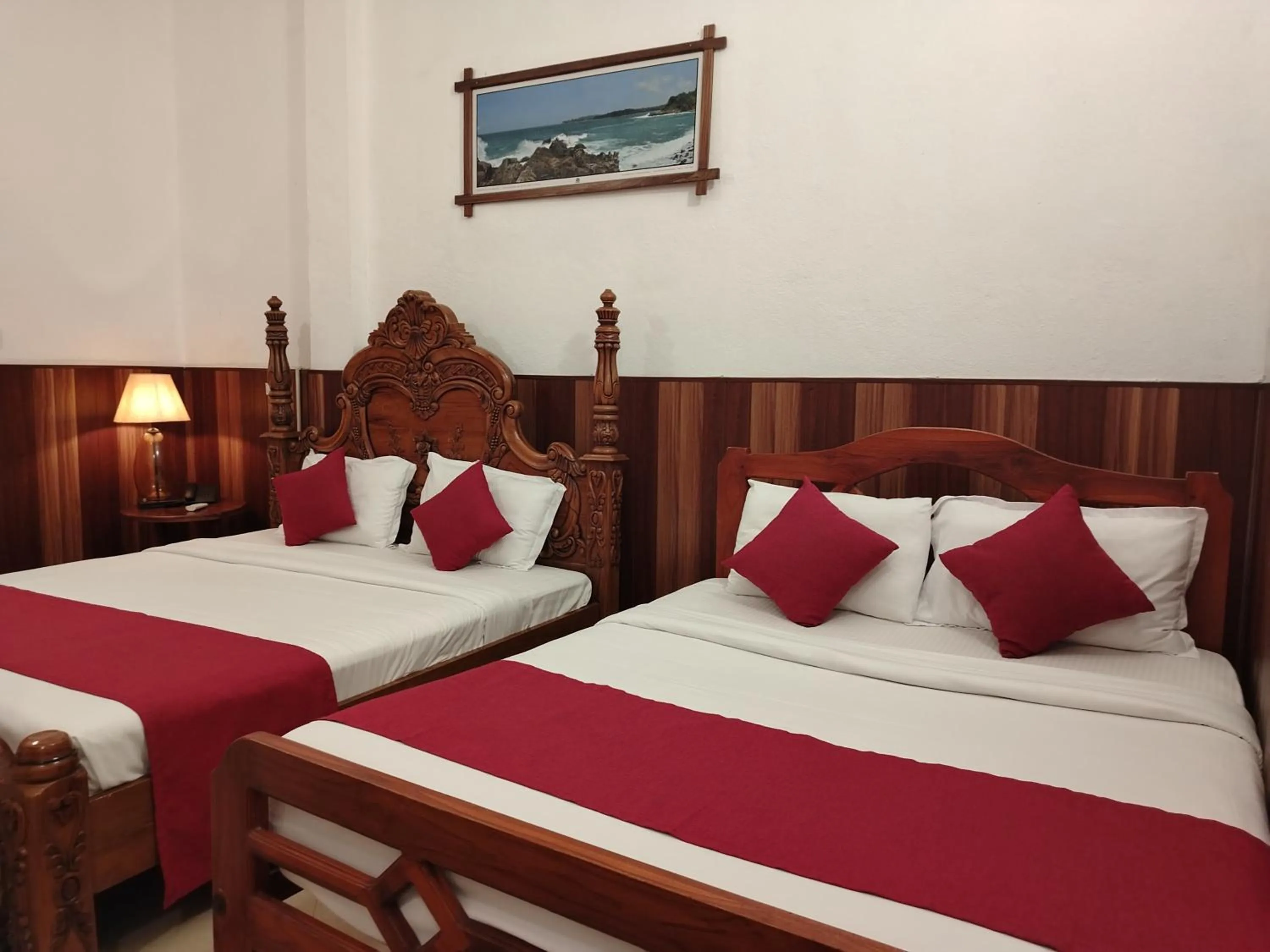 Bedroom, Bed in Ella Mount Heaven