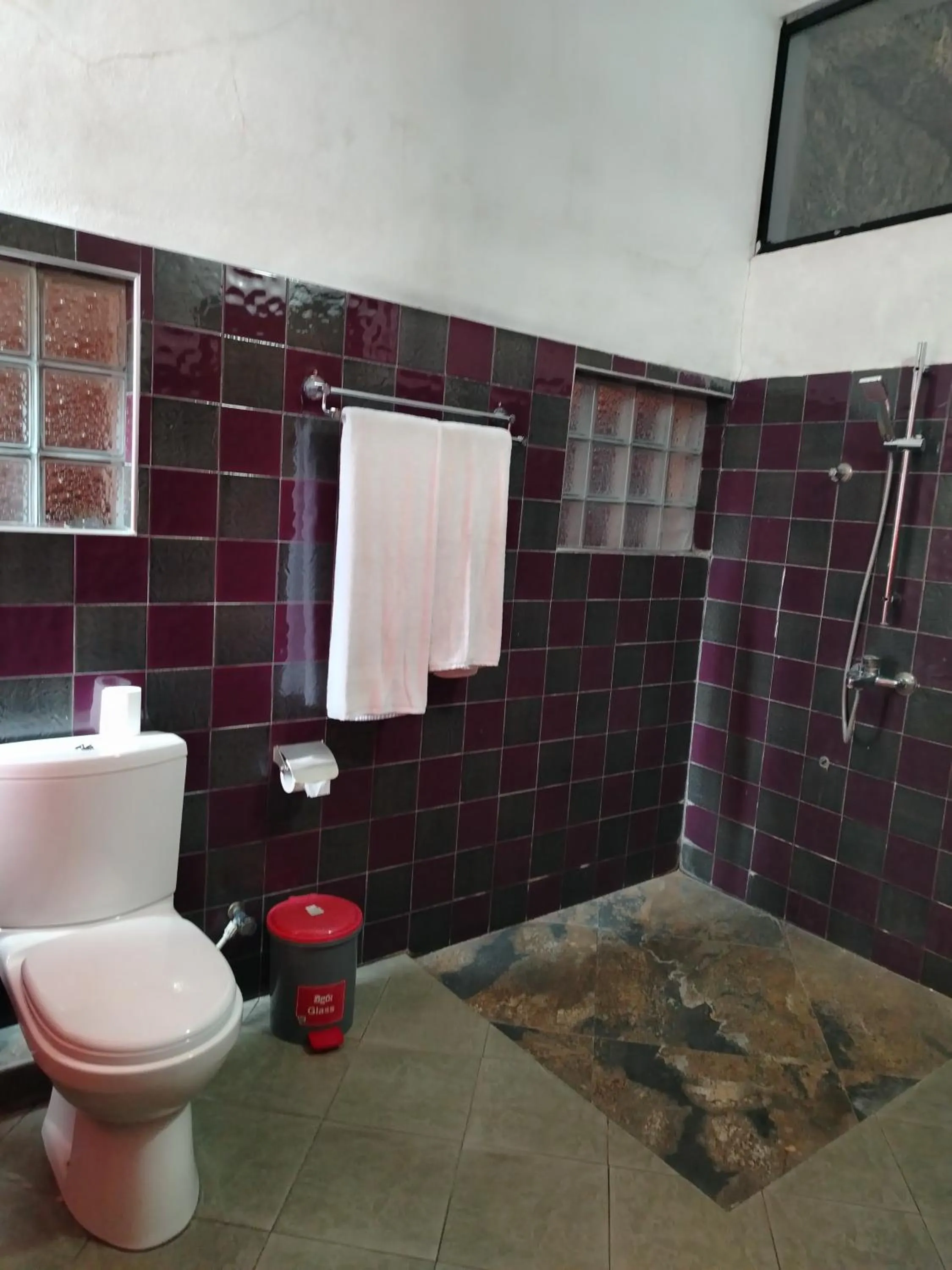 Bathroom in Ella Mount Heaven