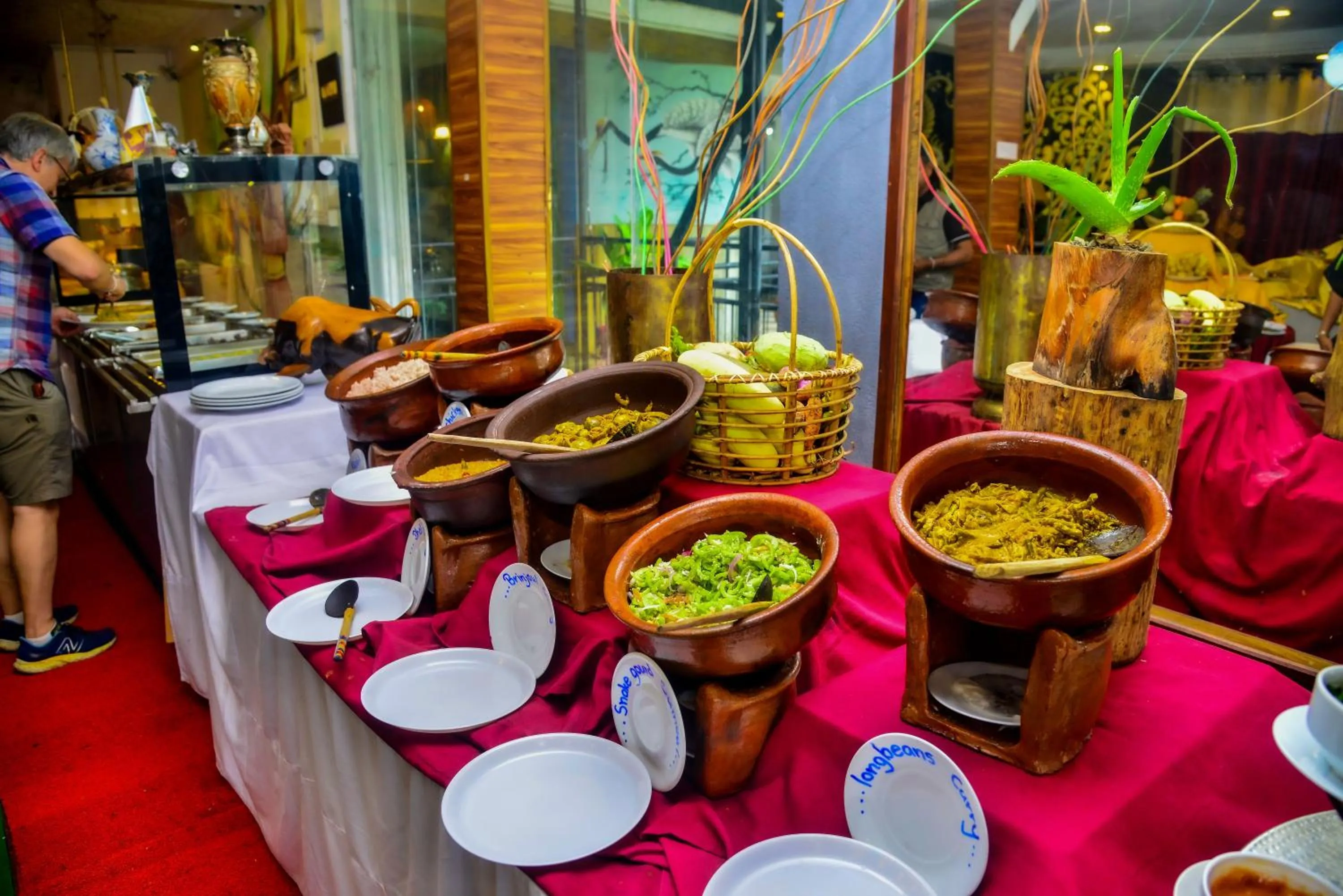 Buffet breakfast in Ella Mount Heaven