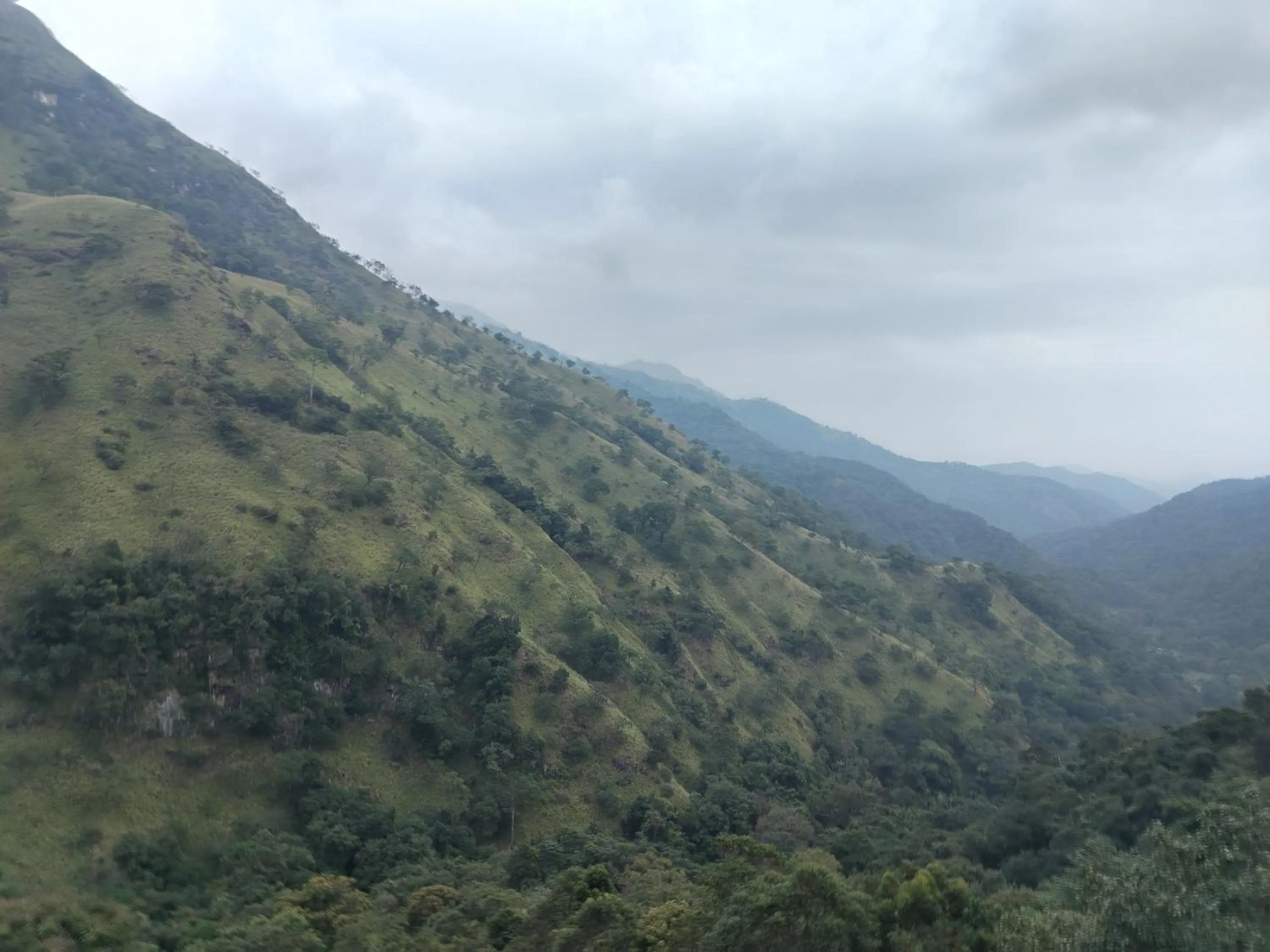 Mountain view in Ella Mount Heaven