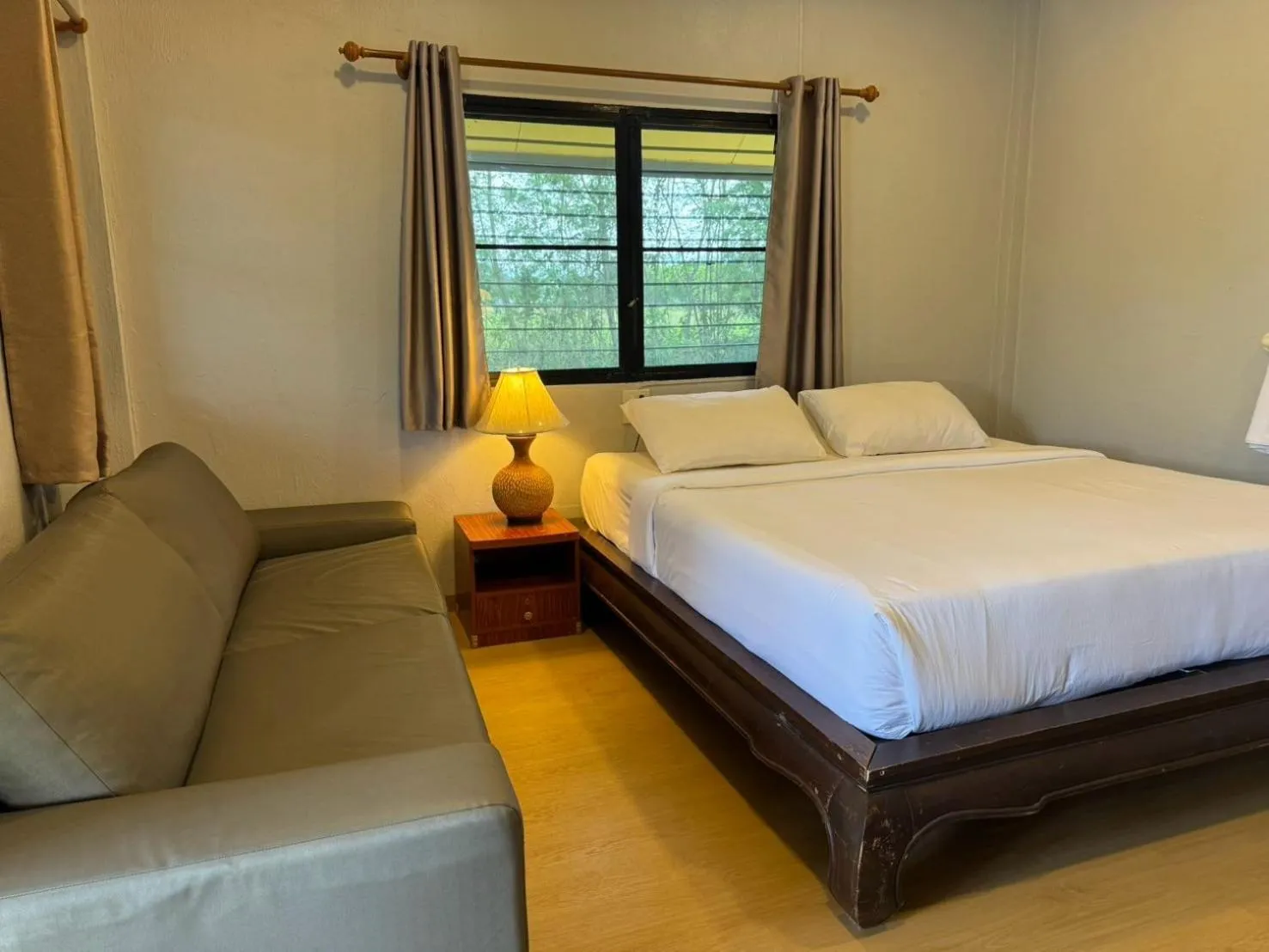 Bedroom, Bed in Khao Yai Lake Hill Resort