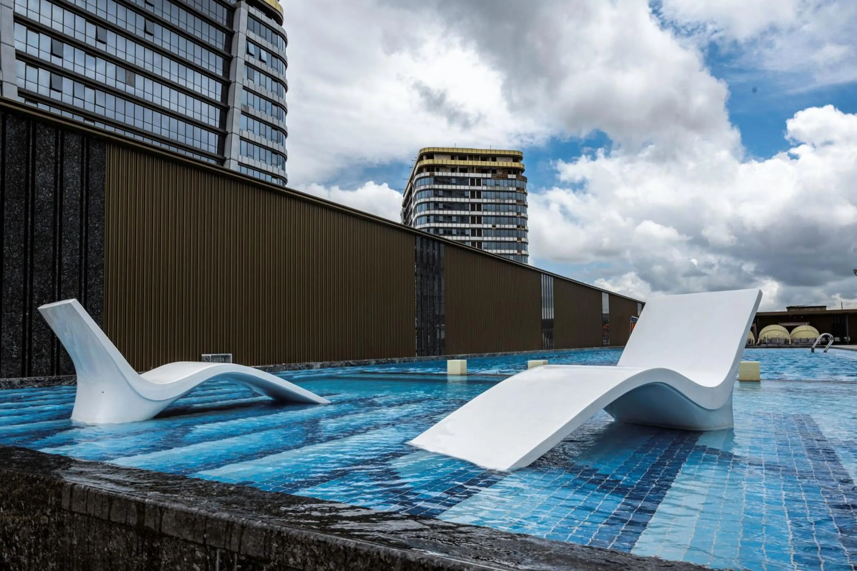 Swimming pool in Latsavong Wanda Vista Vientiane