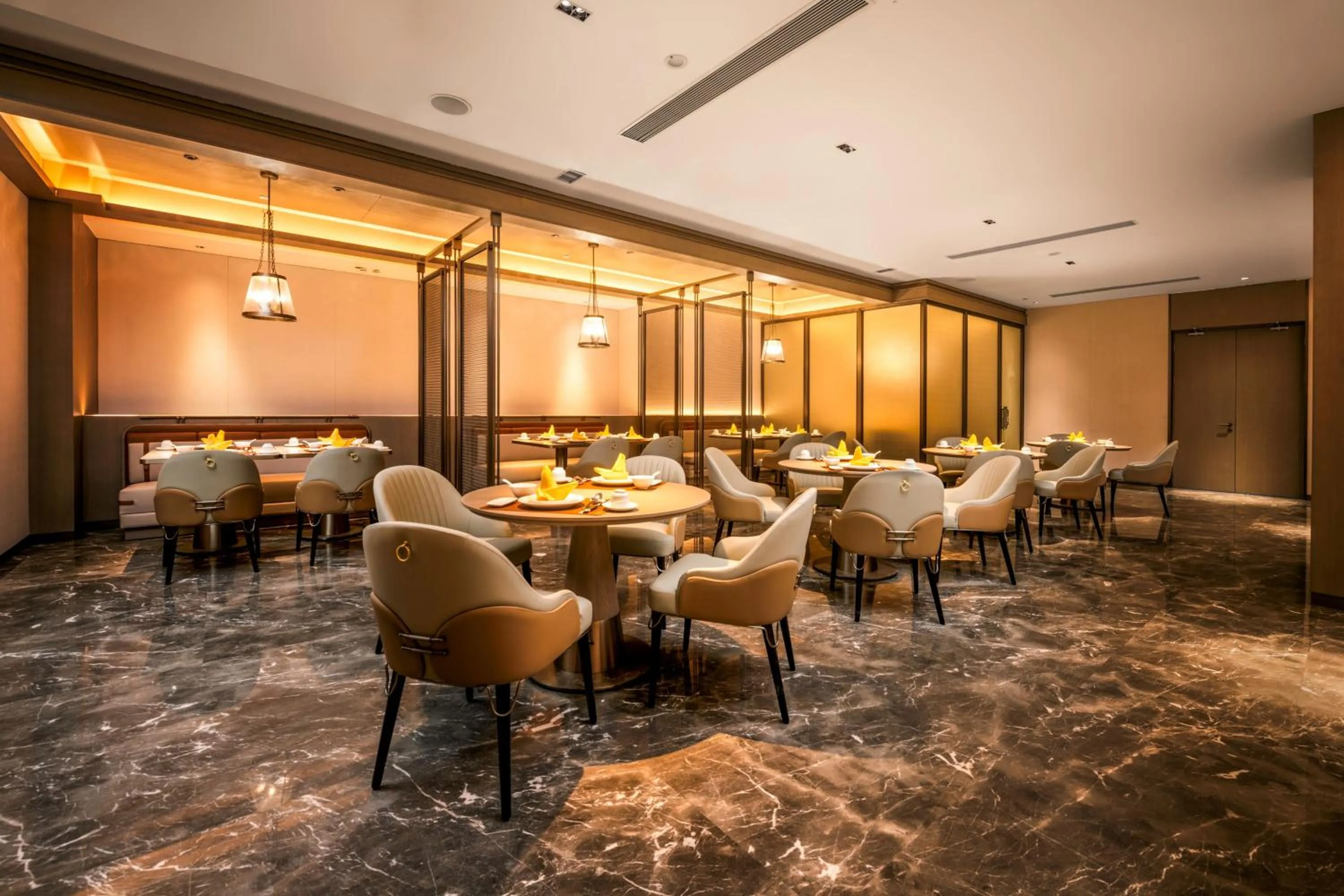 Restaurant/places to eat in Latsavong Wanda Vista Vientiane