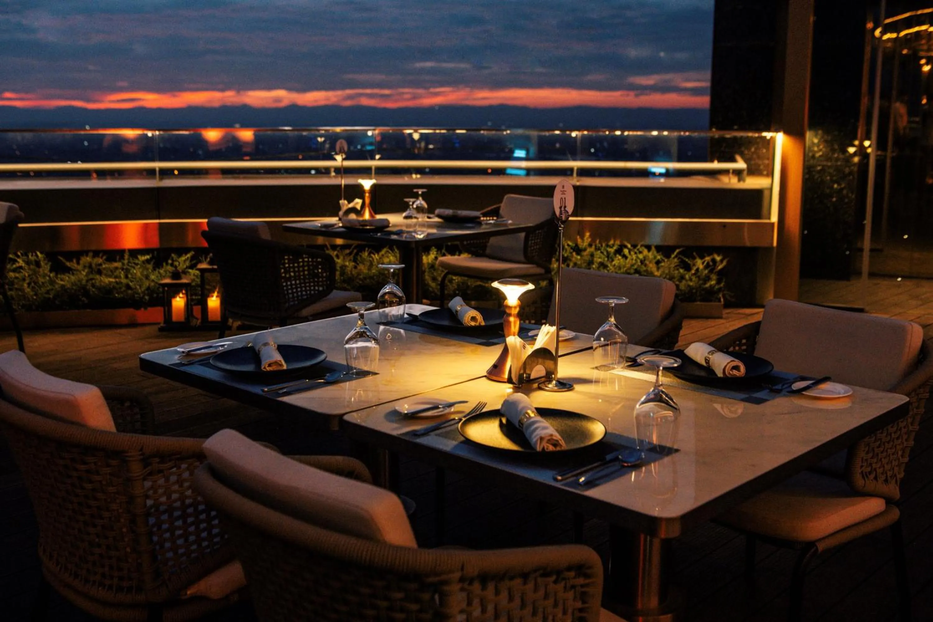 Restaurant/places to eat in Latsavong Wanda Vista Vientiane