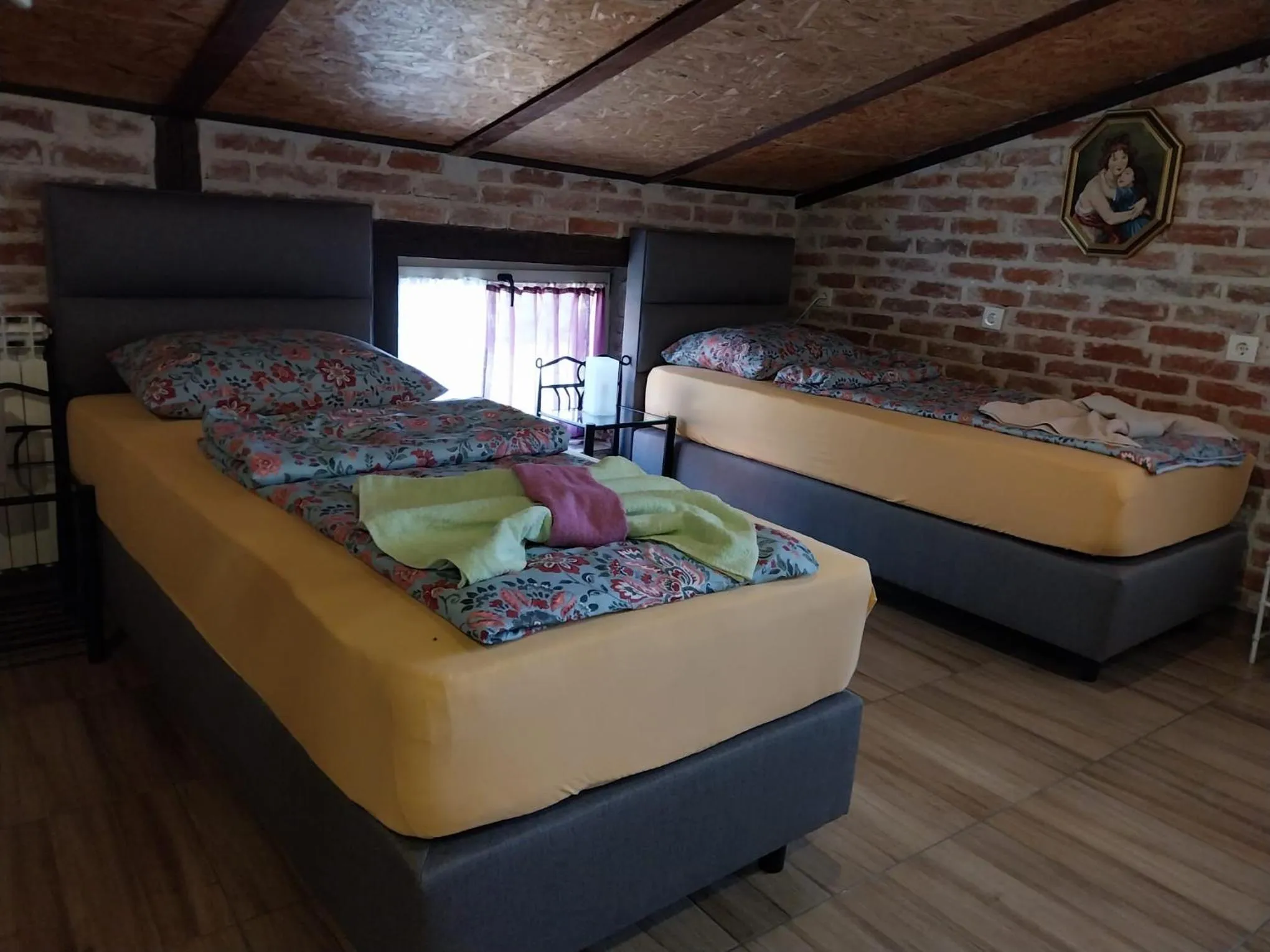 Bed in Apartment Ada bed & breakfast