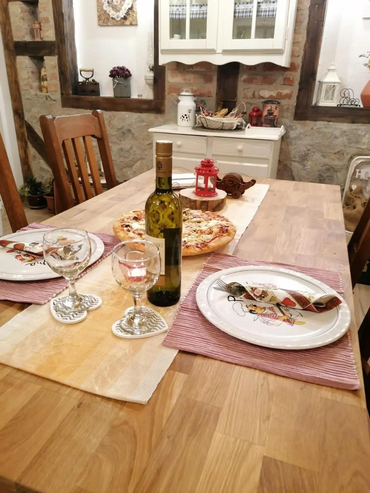 Food and drinks in Apartment Ada bed & breakfast