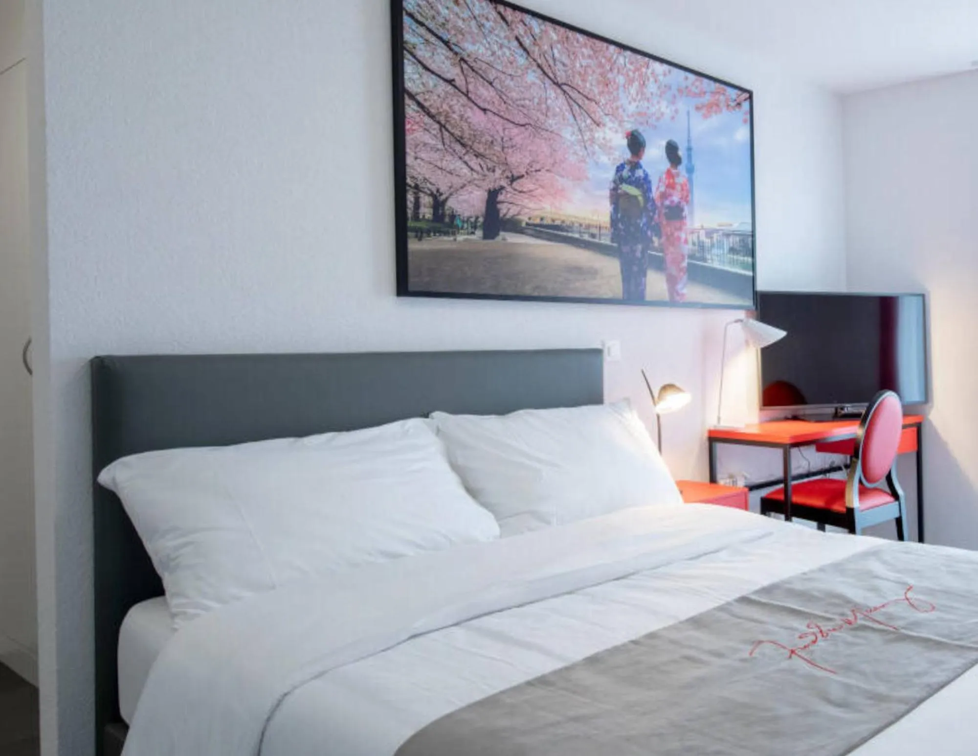 Bed in "The Freddie Mercury" Hotel