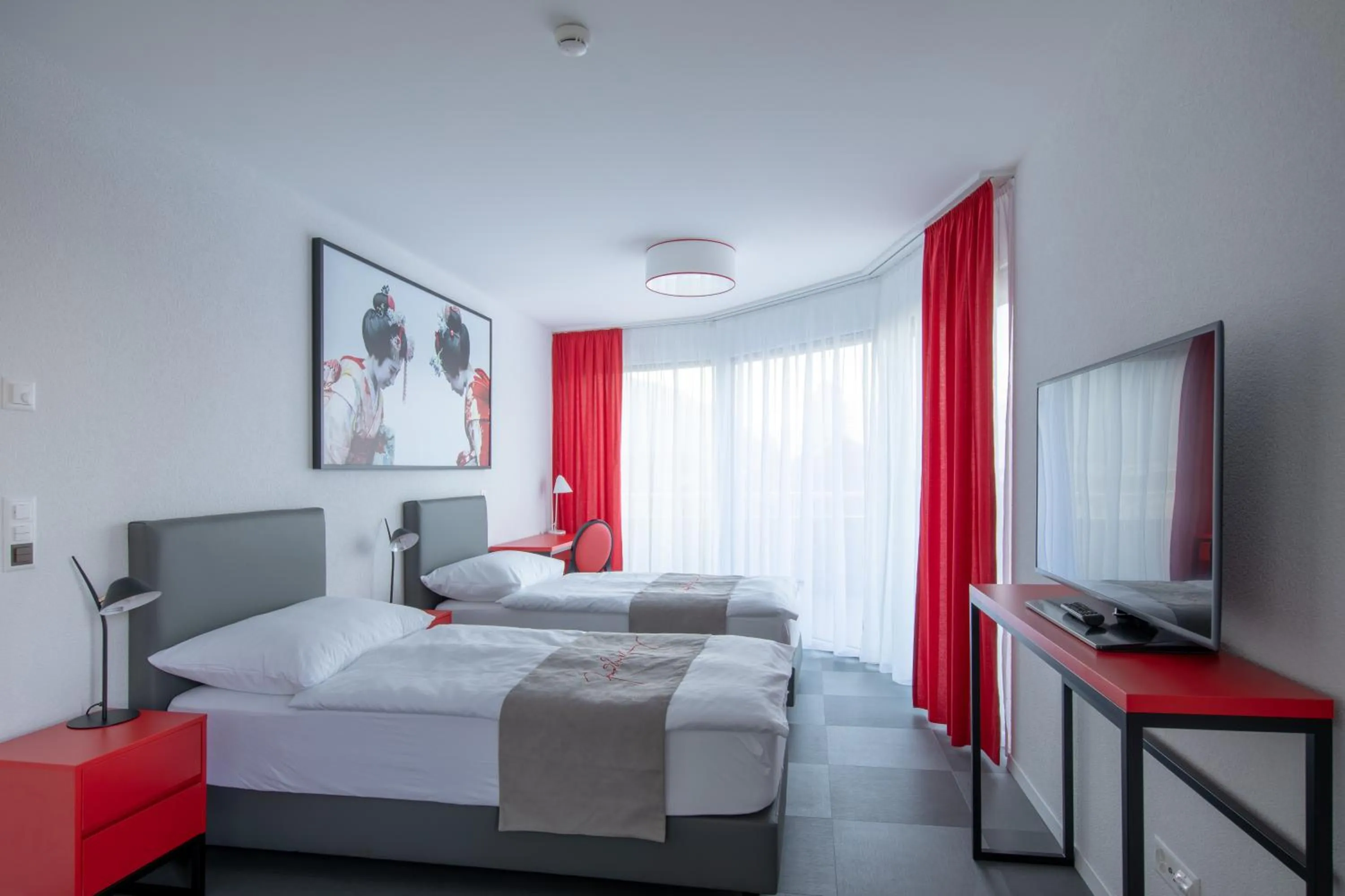 Photo of the whole room, Bed in "The Freddie Mercury" Hotel