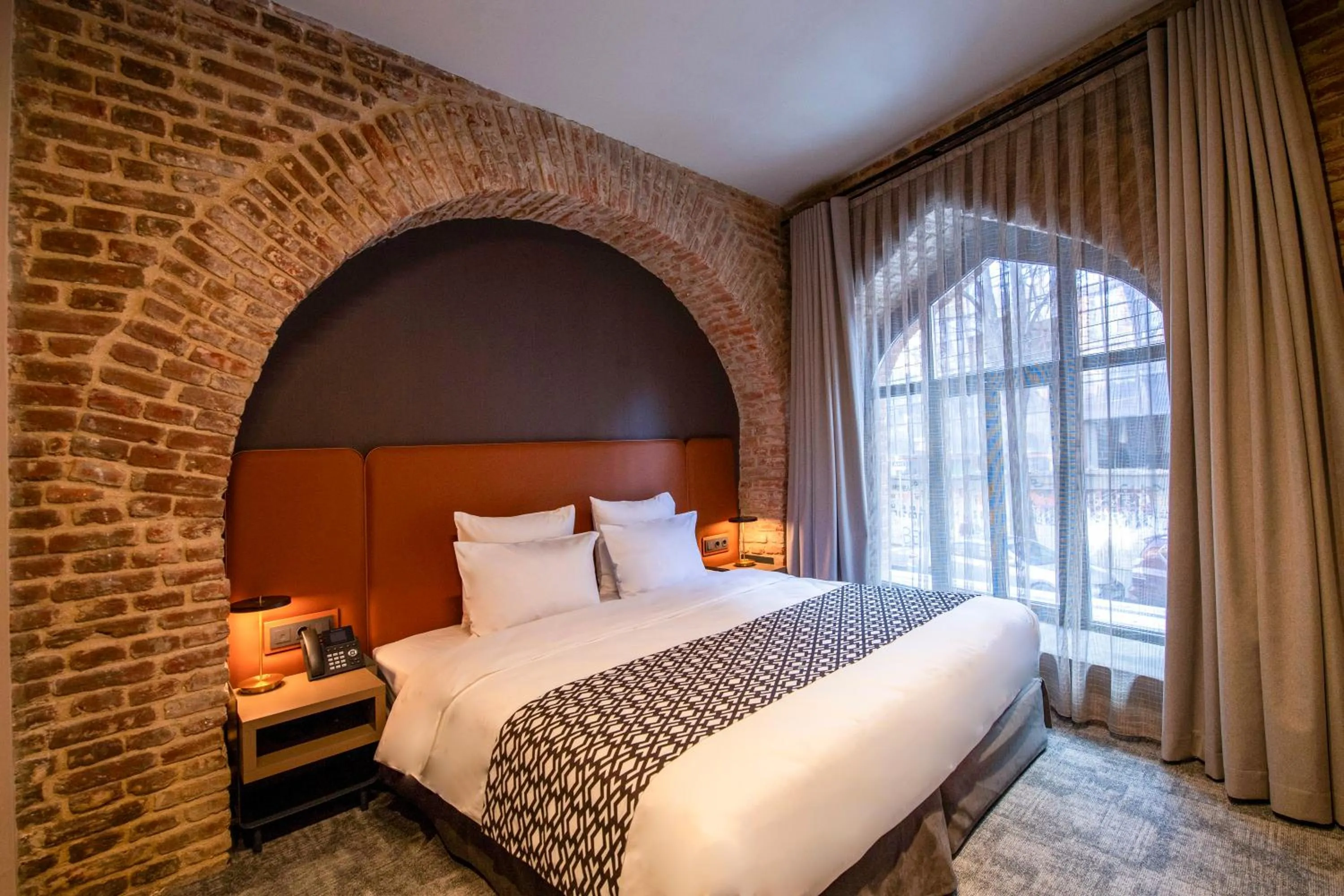 Photo of the whole room, Bed in Qarvasla Hotel