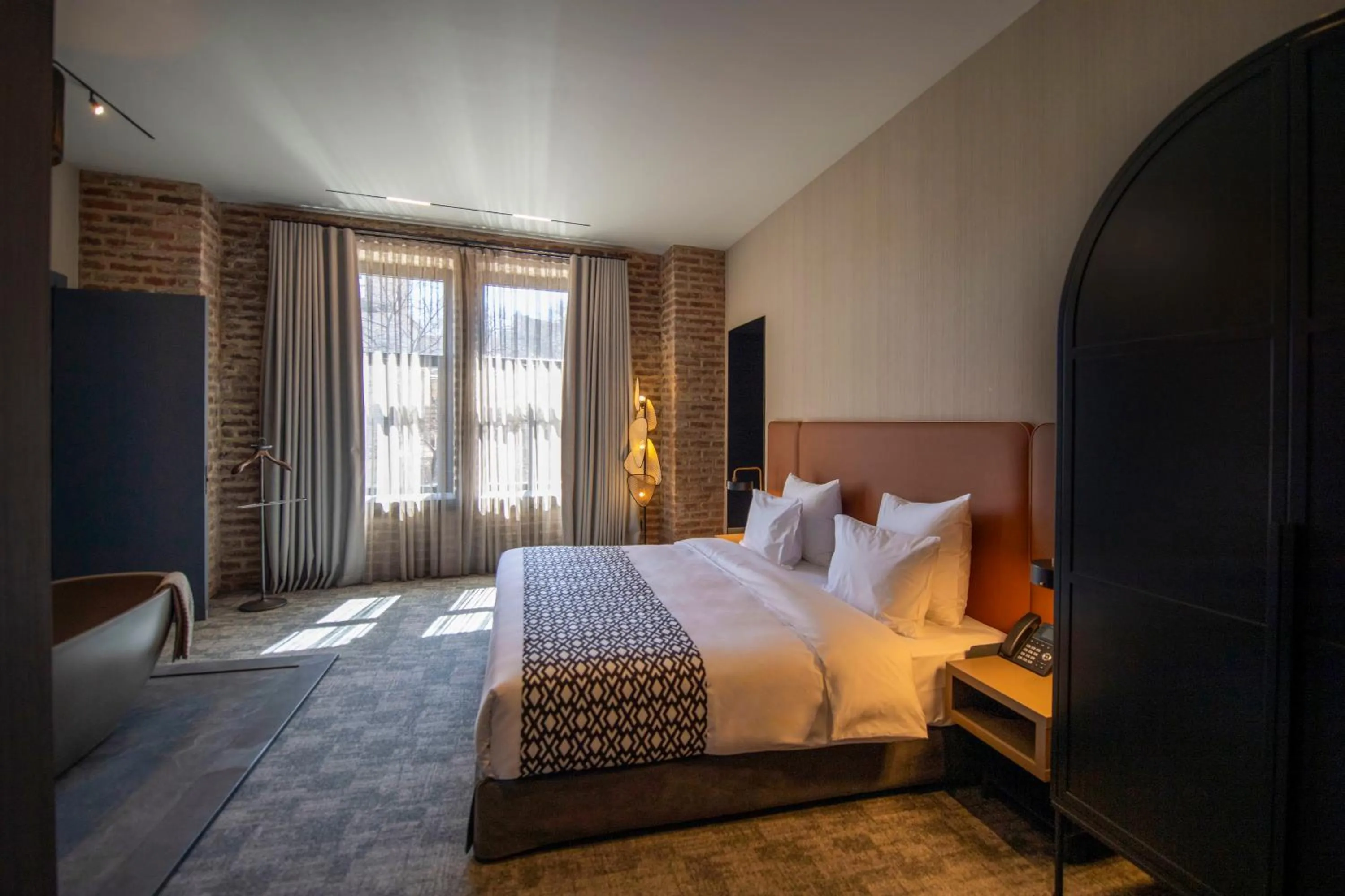 Photo of the whole room, Bed in Qarvasla Hotel