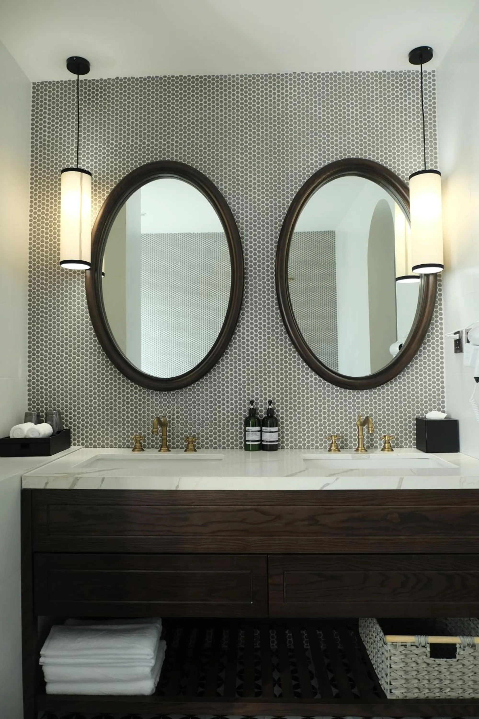 Shower in Paul Chabot Hotel