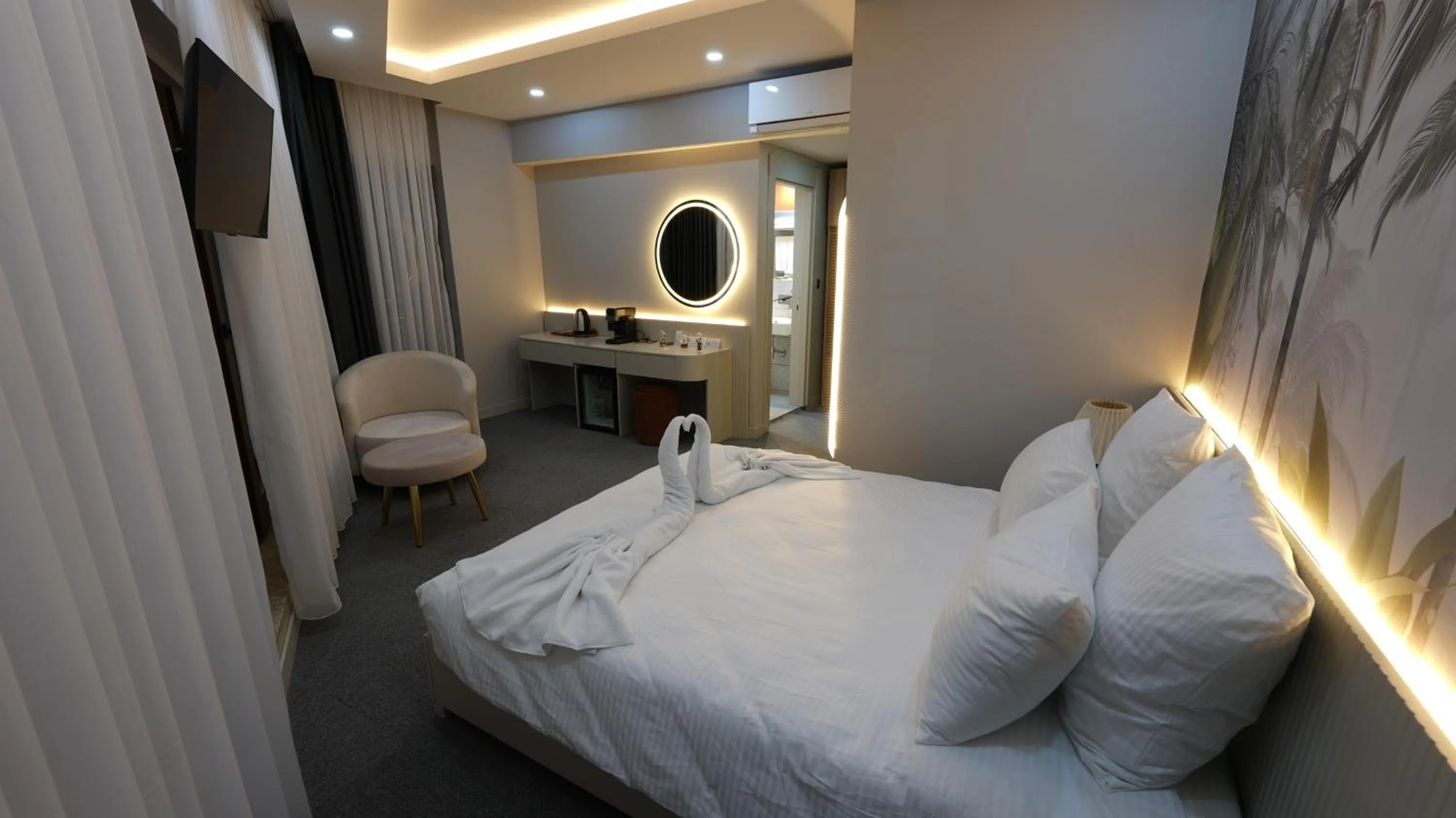 Photo of the whole room in CARTİER LUXURY OTEL