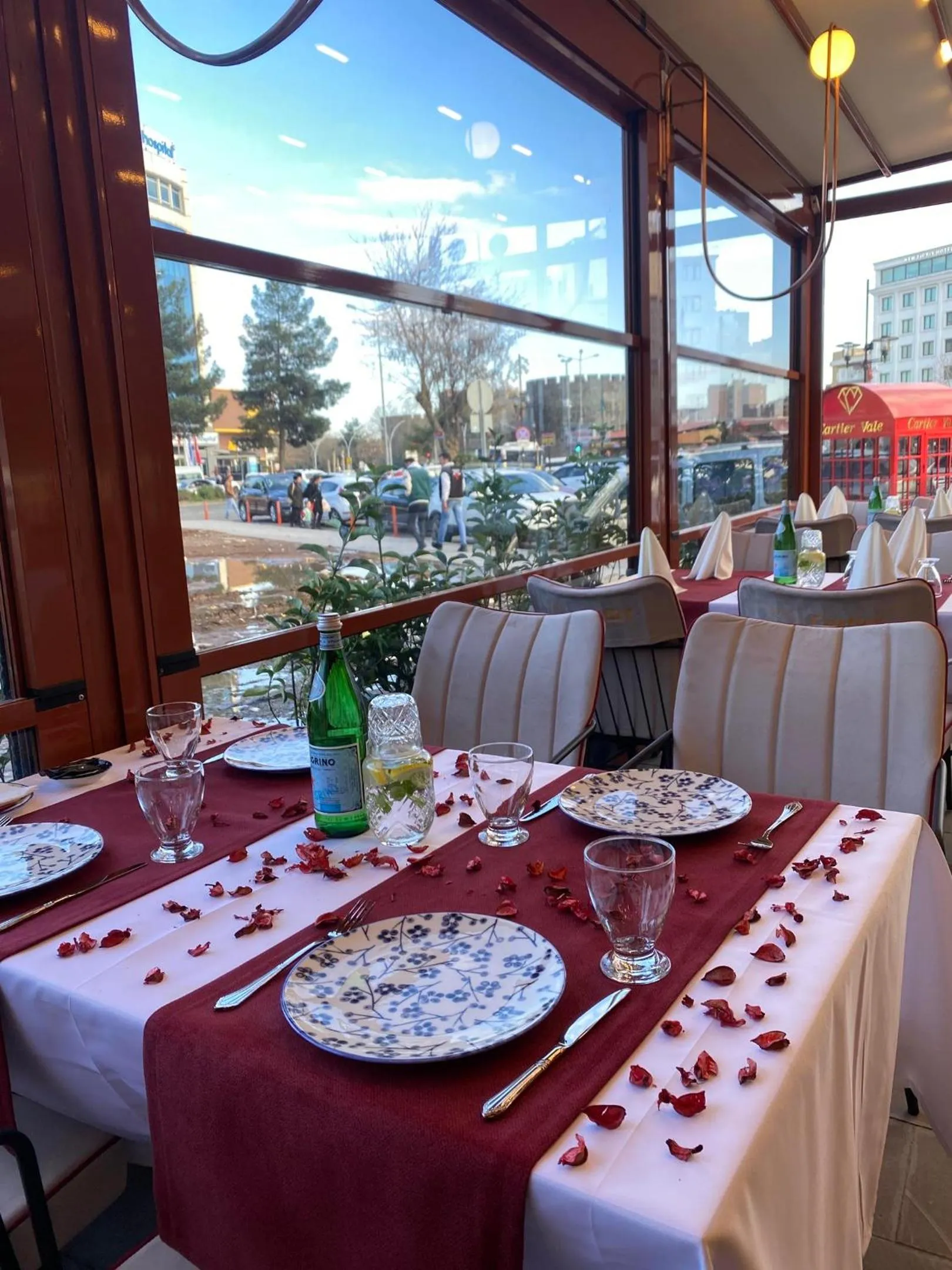 Restaurant/places to eat in CARTİER LUXURY OTEL