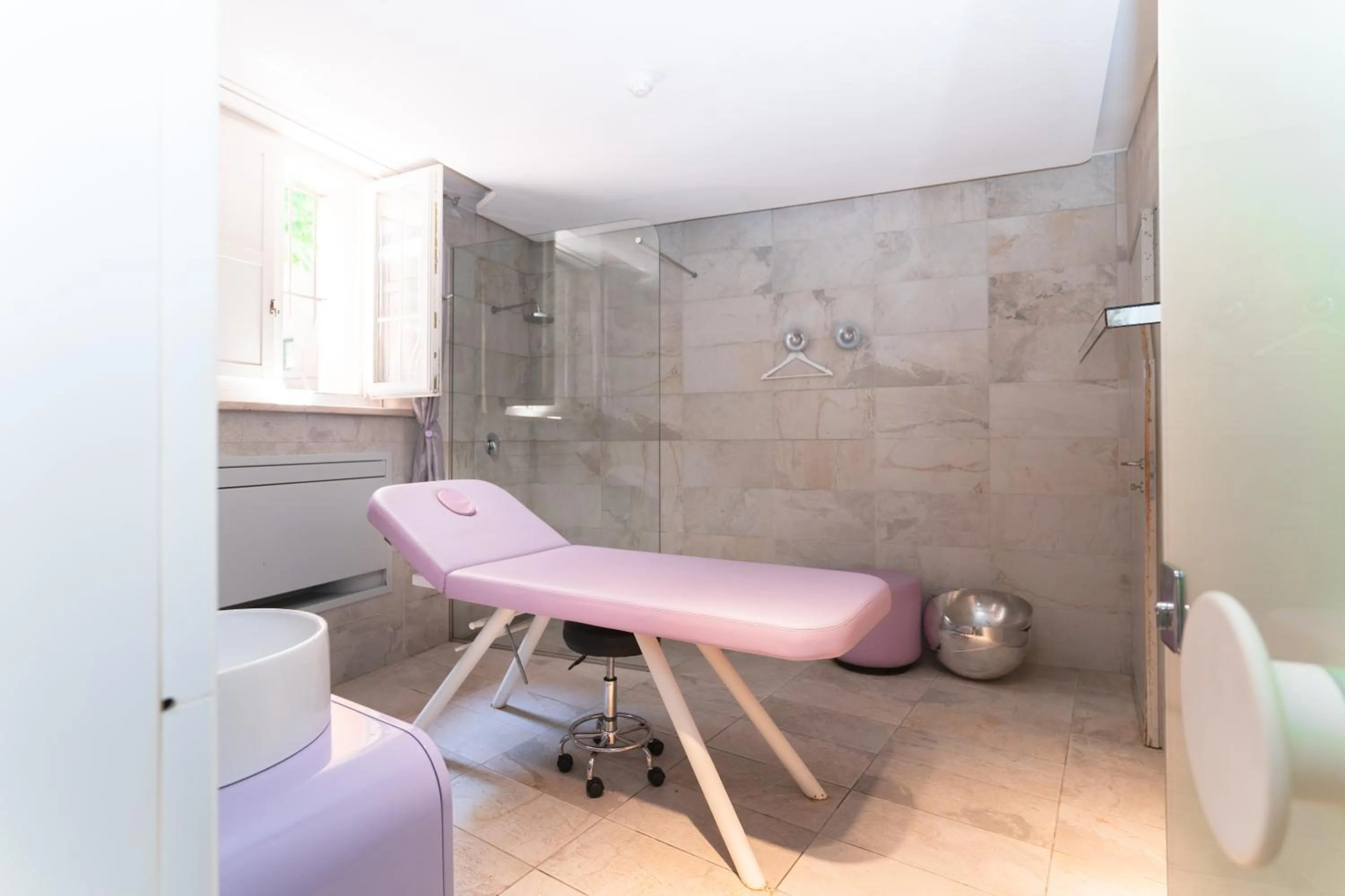 Massage in Hotel & SPA Duchessa Isabella Collection by GSA Hotels