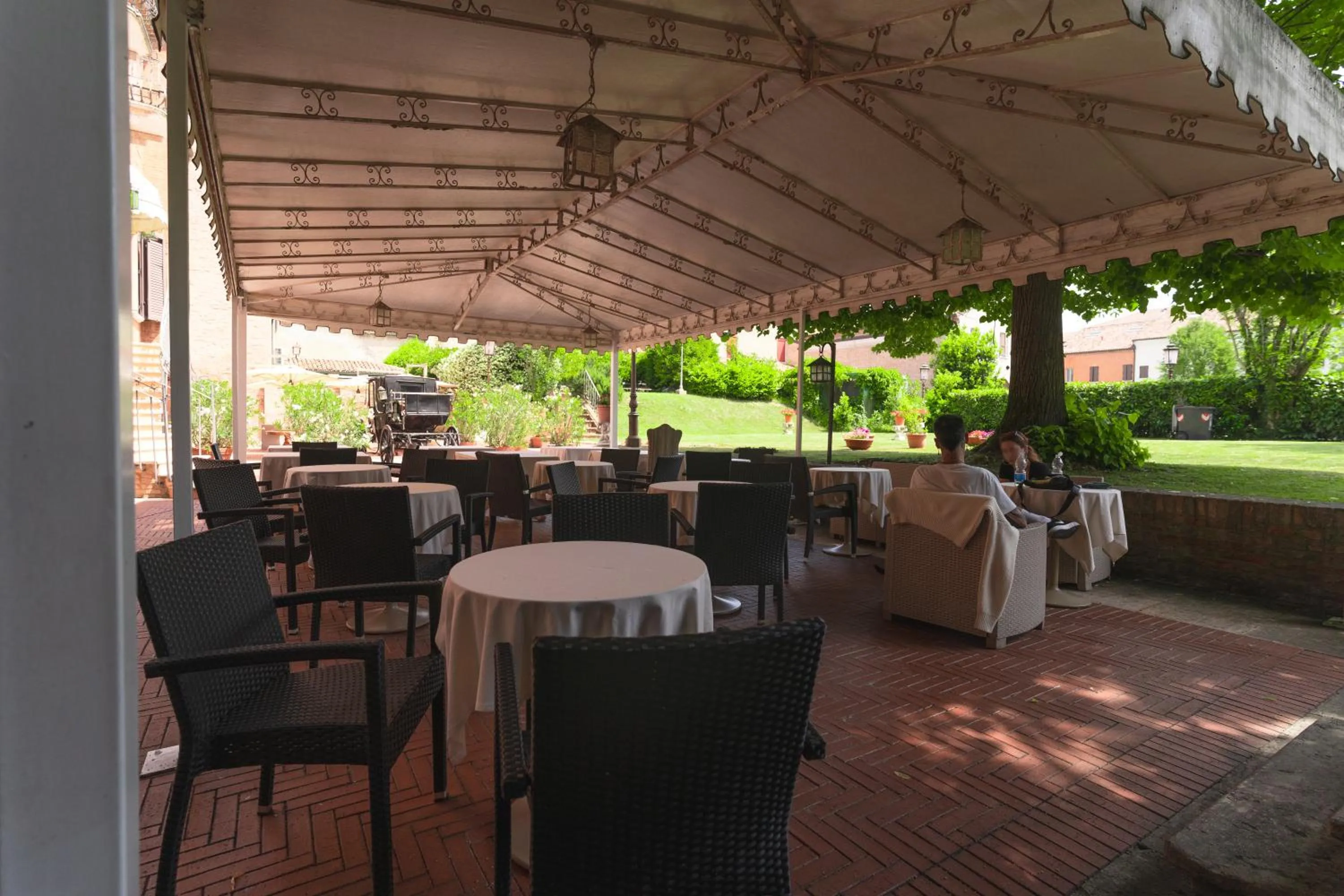 Patio in Hotel & SPA Duchessa Isabella Collection by GSA Hotels