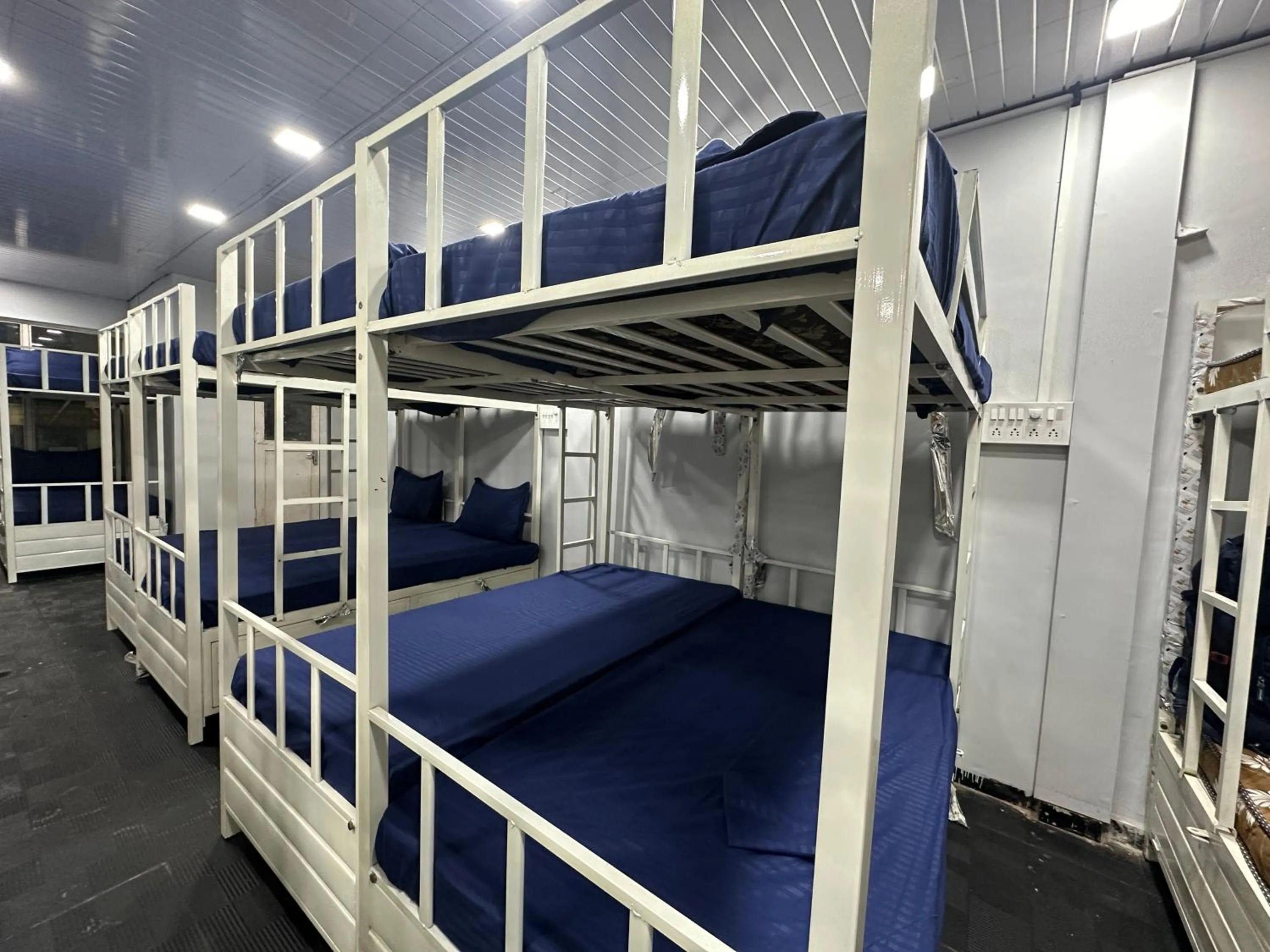 bunk bed, Bed in ZEST STAYS 1054-ANDHERI WEST